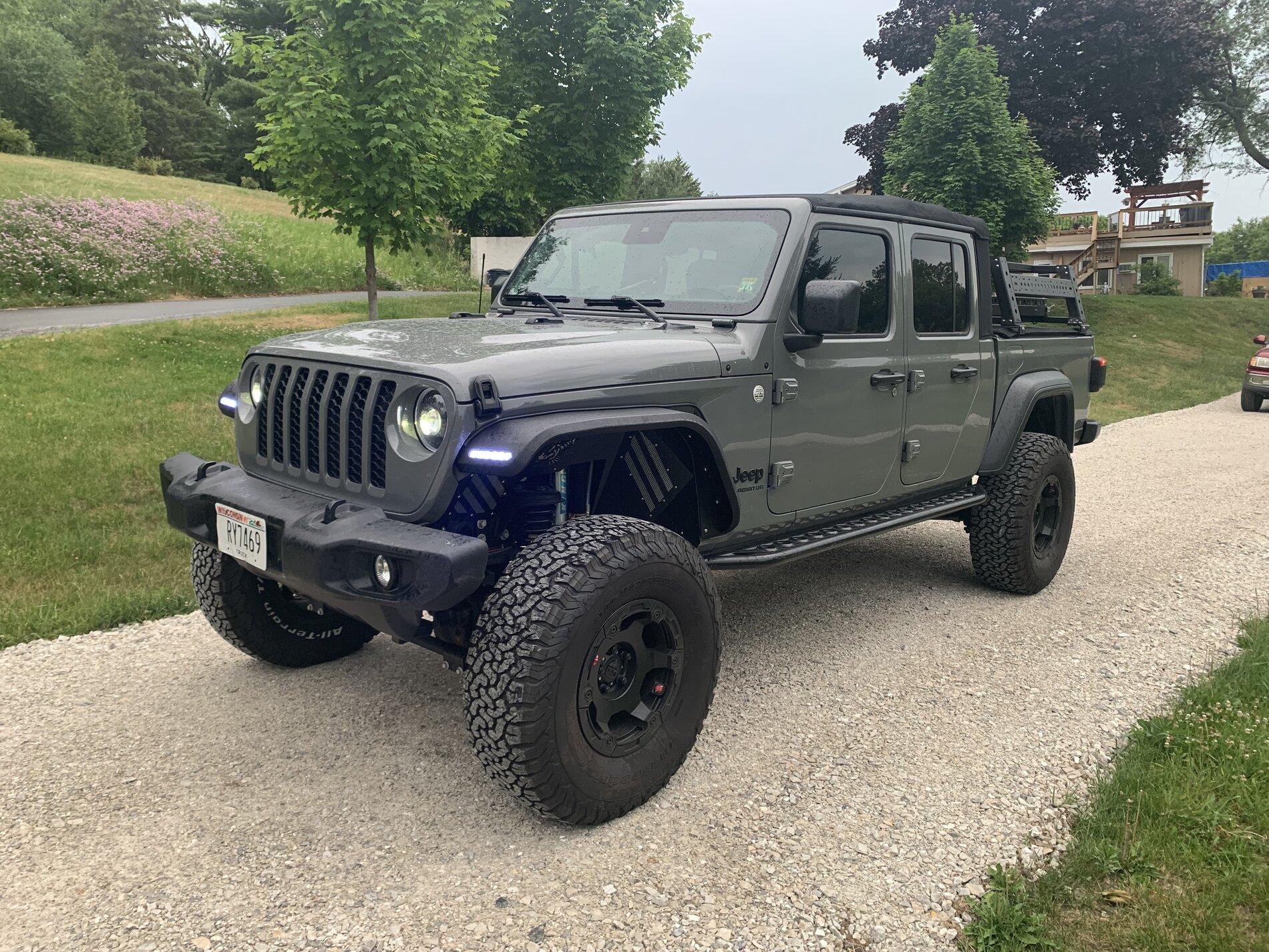 Jeep Gladiator 20’ Sport S 4.5” EVO lift on 37’s 205AB5D9-2CF4-47F6-9269-DA2B4D224C9B