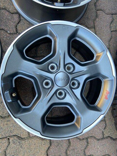 Jeep Gladiator Individual 17" Rubicon Wheels for Spare IMG_5868