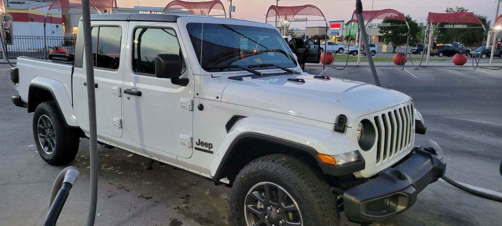 Jeep Gladiator Switched from an jlu to a jt 20210615_210408-jpg