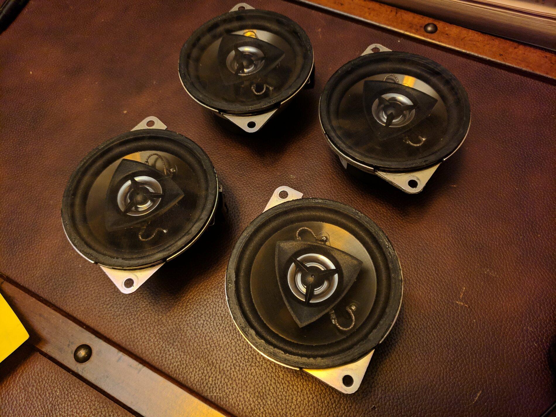 Jeep Gladiator Plug & Play Kicker 3.5" (Dart) Speakers (4) IMG_20210619_012348