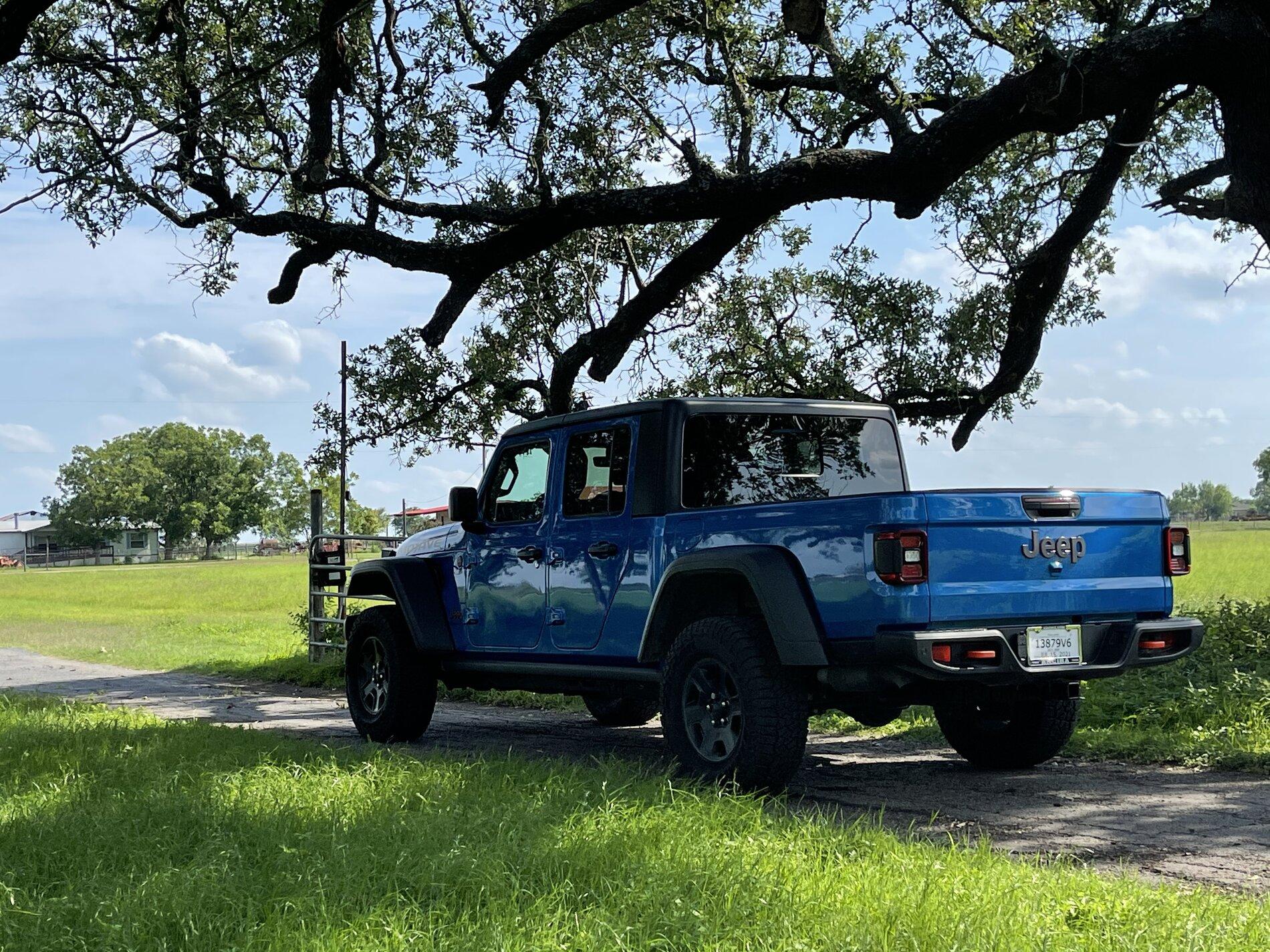 Jeep Gladiator John#21’s Hydro Blue Mojave BE860991-E27B-408F-960A-31C4CFDD5B92