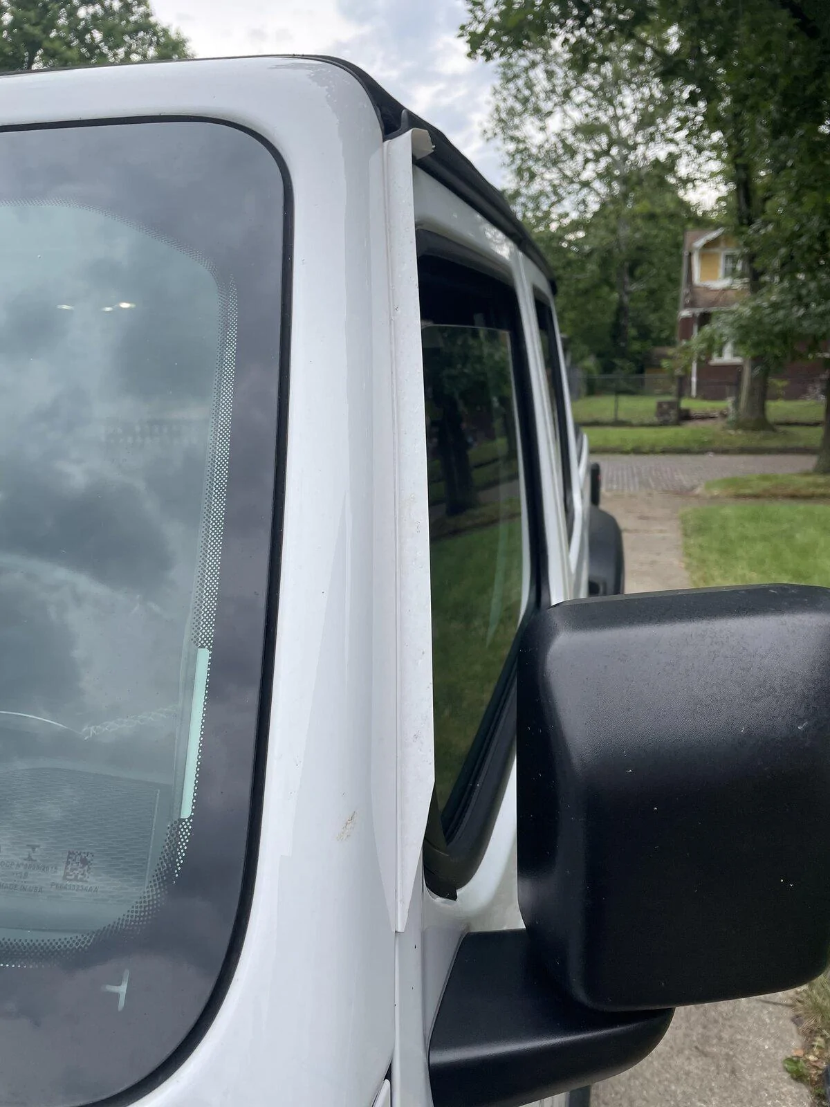 Jeep Gladiator Driver’s Floor is soaked? anyone else have this issue 8A9D2F26-D3E0-43B9-B6F8-F48D4319FA41