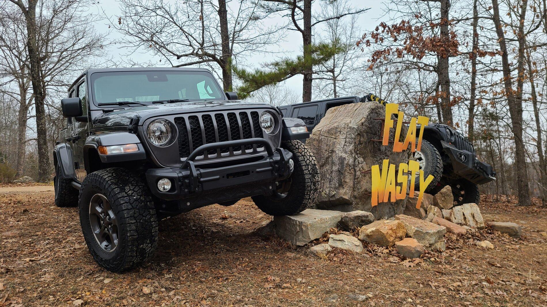 Jeep Gladiator $400 Rugged Ridge Arcus Bumper with Overrider 20210109_092902