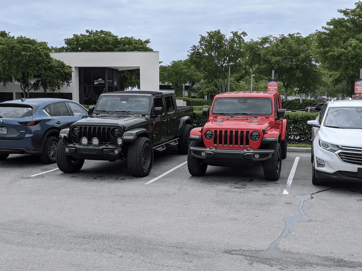 Jeep Gladiator Jeeps Parking Next To Jeeps 1624152990636