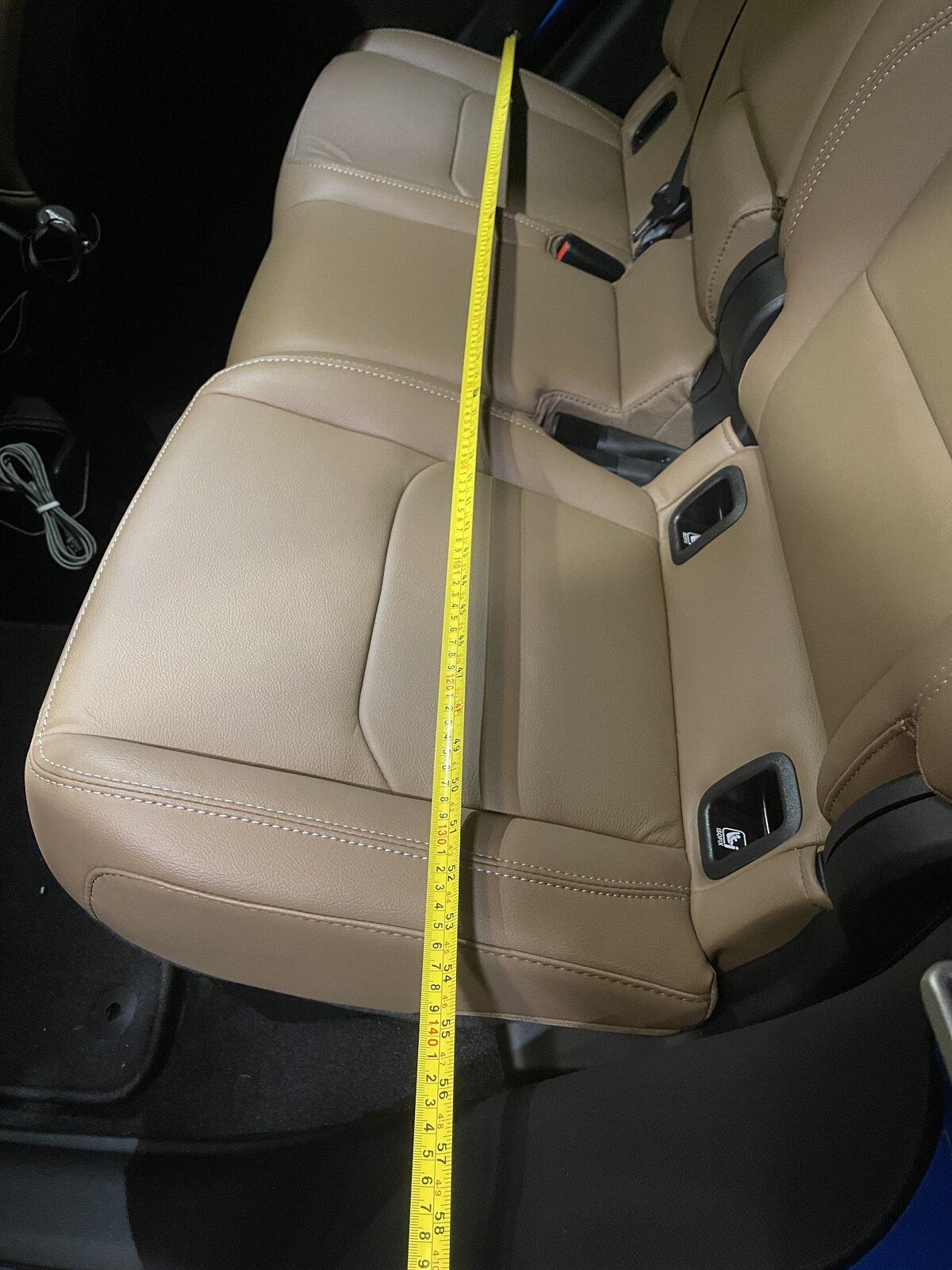 Jeep Gladiator Back seat w/h measurement for dog hammock 7AB89CA8-F352-4A24-89A2-DCEAD85ECC22