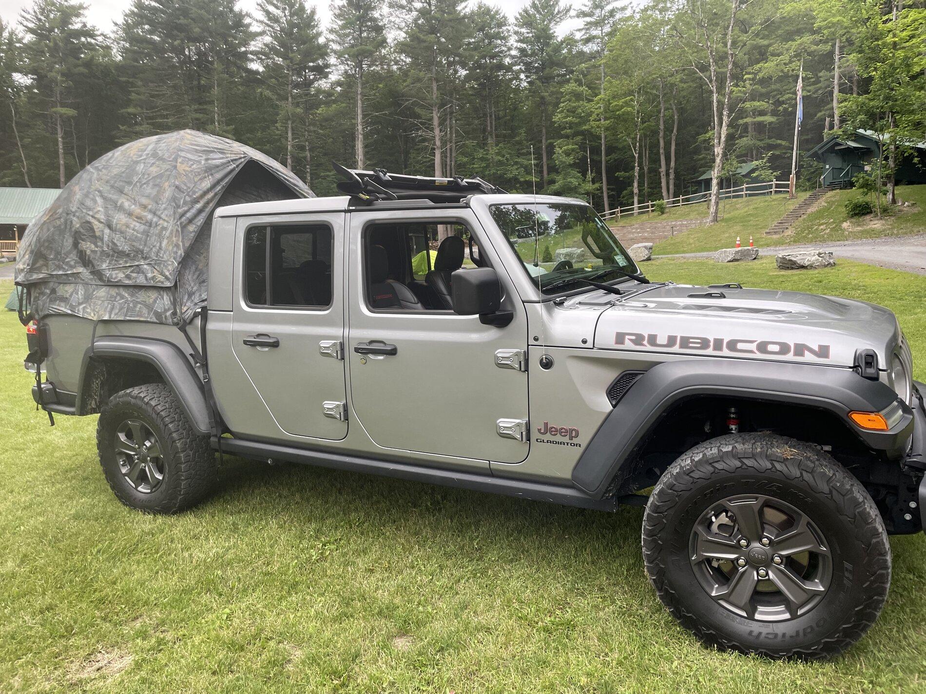 Jeep Gladiator Camping with Napier Tent DE2BD1FE-D0F5-4F4A-BE91-20B1E1AB4AAA
