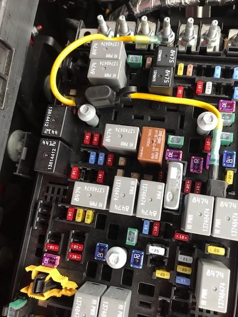 Jeep Gladiator Charge device with ignition off - constant ‘on’ 12v source? IMG-5892