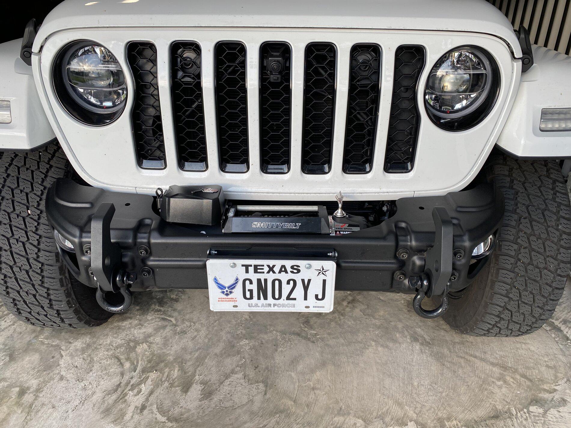 Jeep Gladiator Stubby winch bumper 88FC8847-7FB9-4078-9AB9-E68790AD44D6