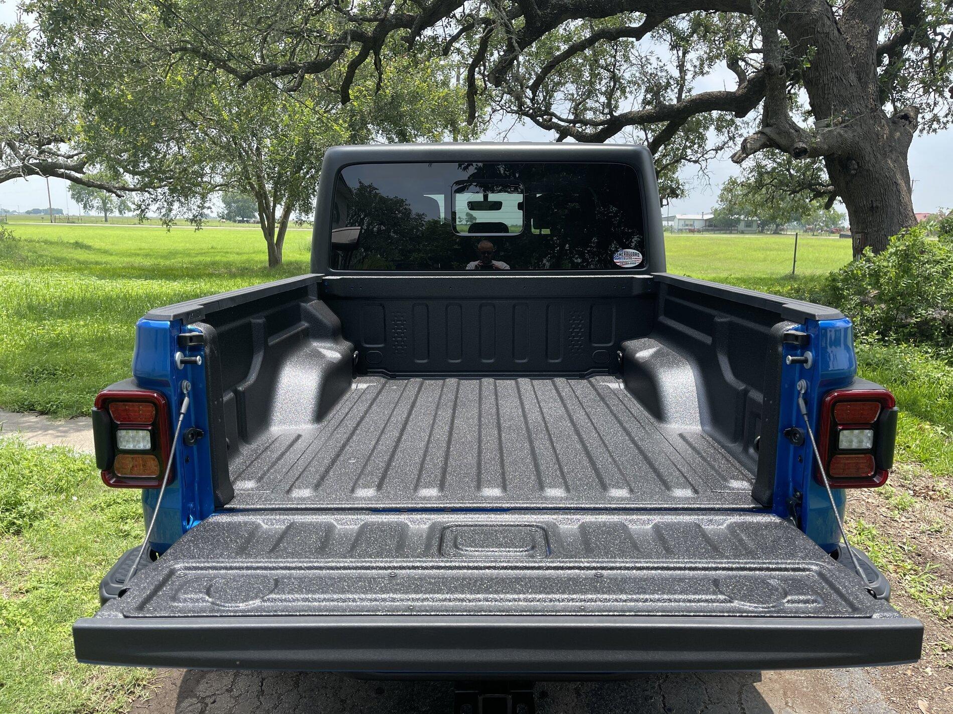 Jeep Gladiator John#21’s Hydro Blue Mojave 483BD92F-CA1D-49F8-92FB-5A1573339459
