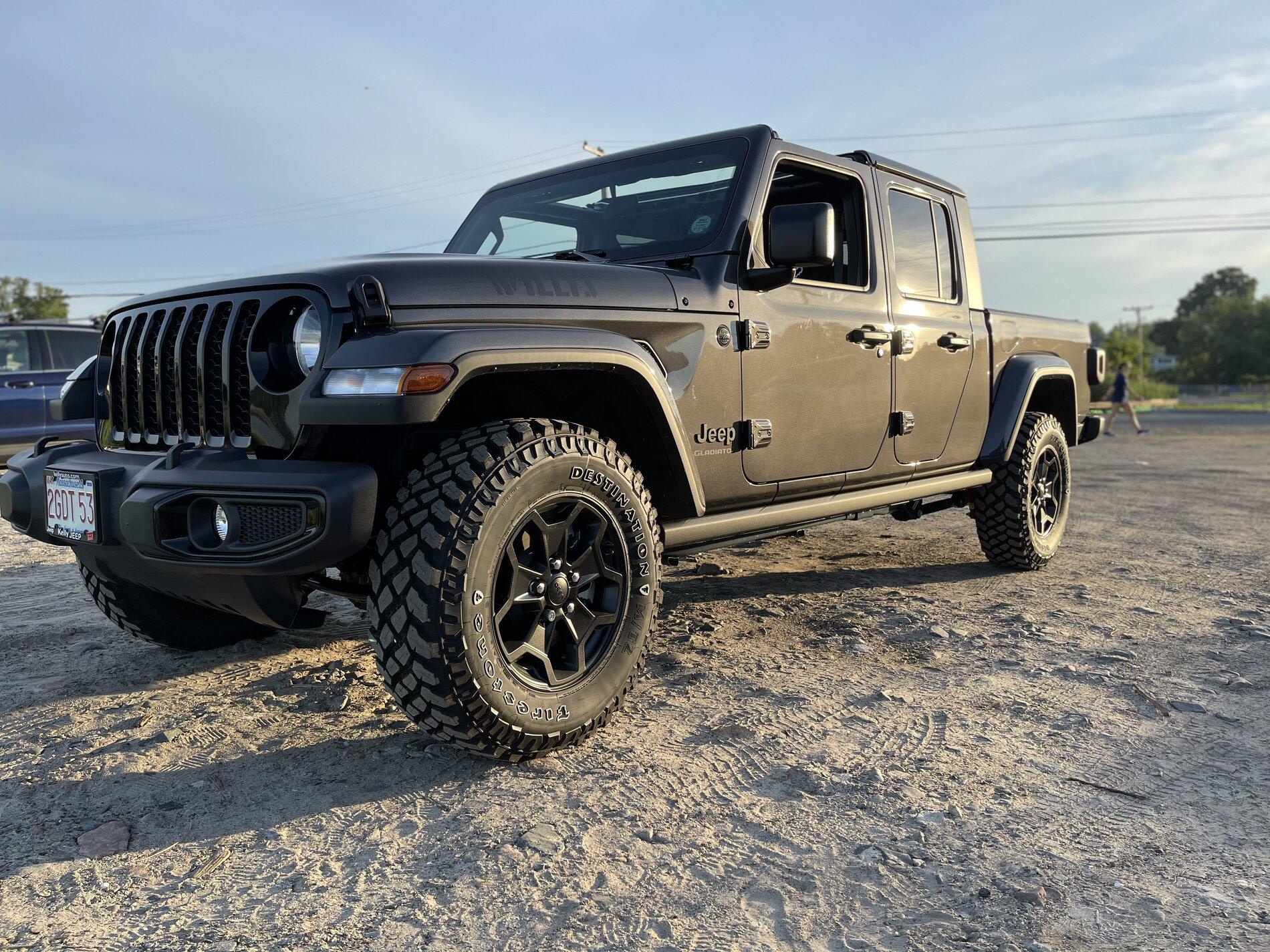 Jeep Gladiator IT'S OFFICIAL!!!! I OWN A JEEP GLADIATOR! IMG_3922