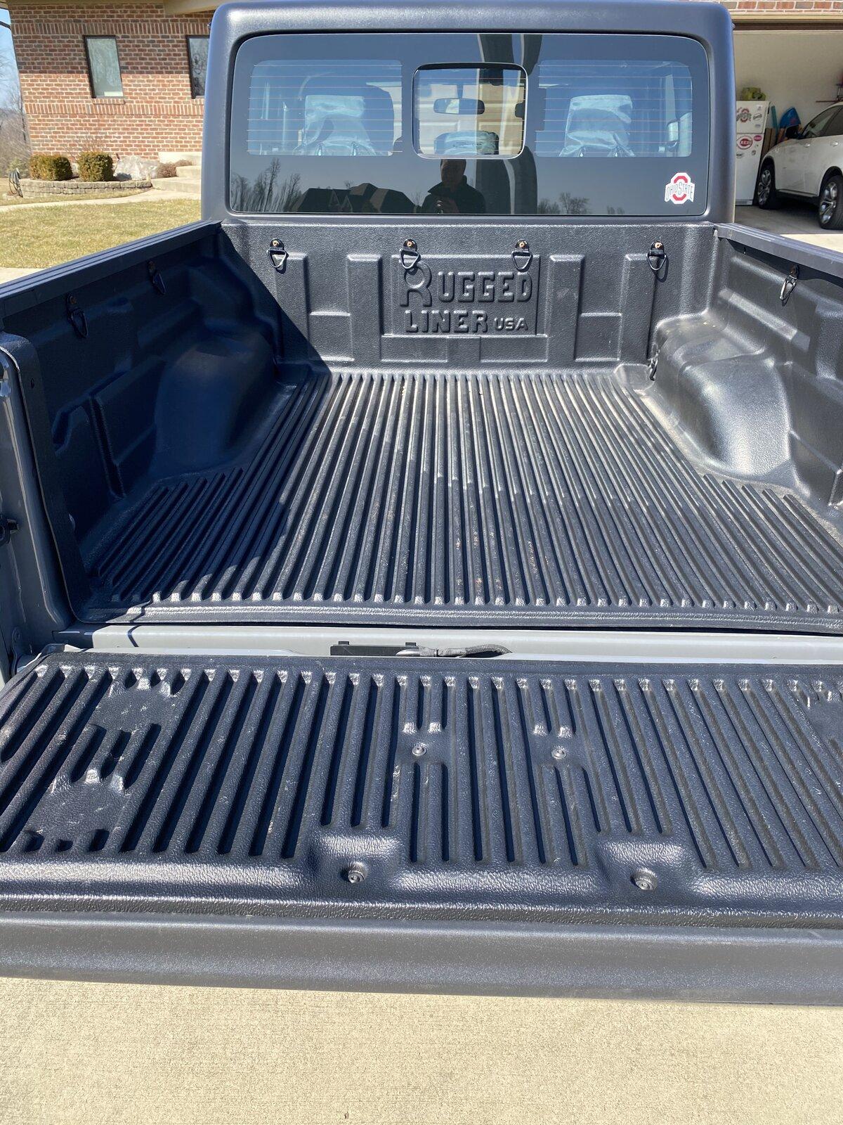 Jeep Gladiator Bed Liners 73842272-719B-4C2B-AA3C-864C61A90B8B