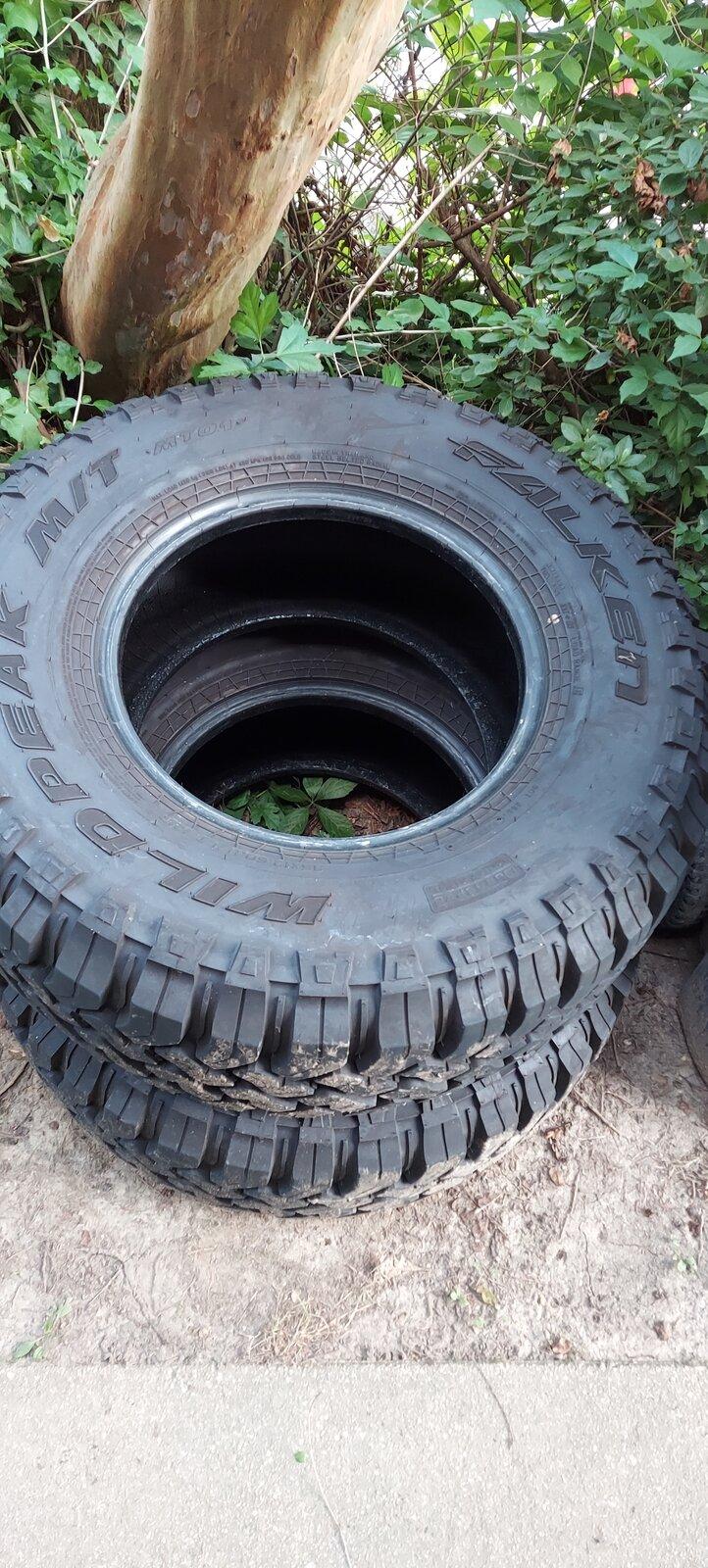 Jeep Gladiator 35X12.5XR17 Falken Wildpeak M/T 20210621_181720