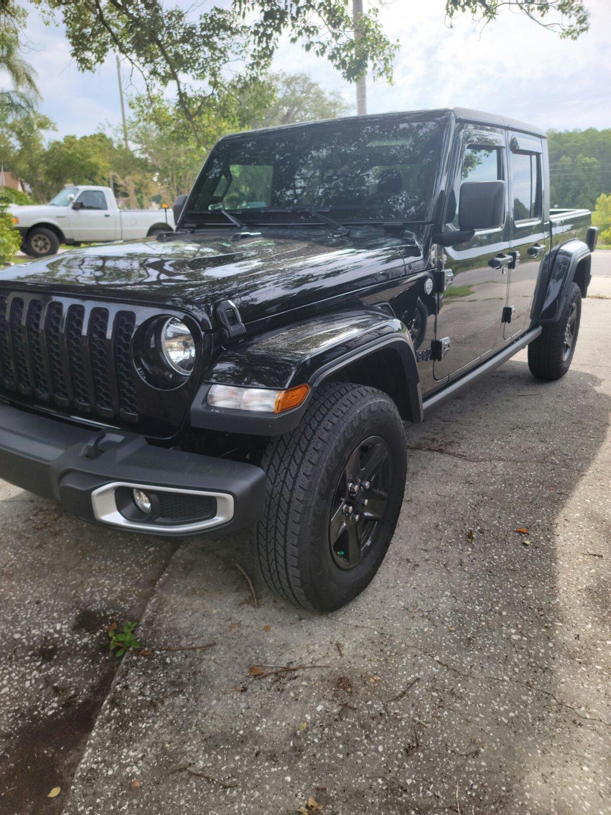 Jeep Gladiator BLACK Gladiator JT Club 20210621_175757