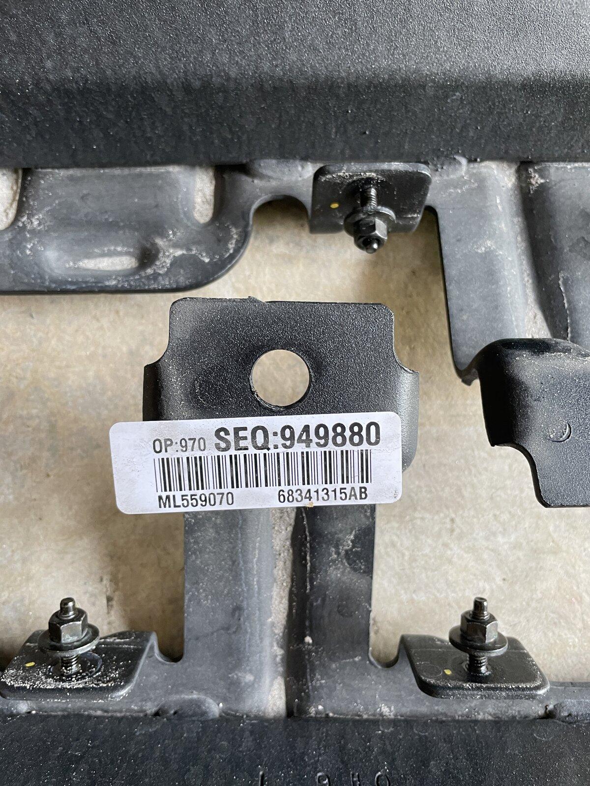 Jeep Gladiator Rubicon/Mojave rails just shy of new E38F19C5-3E81-4FDA-93DE-91D5A34D13B7