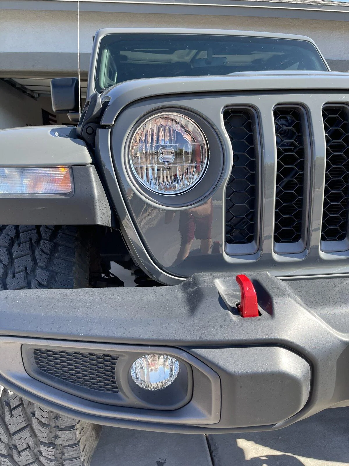 Jeep Gladiator Mopar LED upgrade on a 2021? 26043FE5-E60C-4883-ABF0-6BFA2A18B4BC