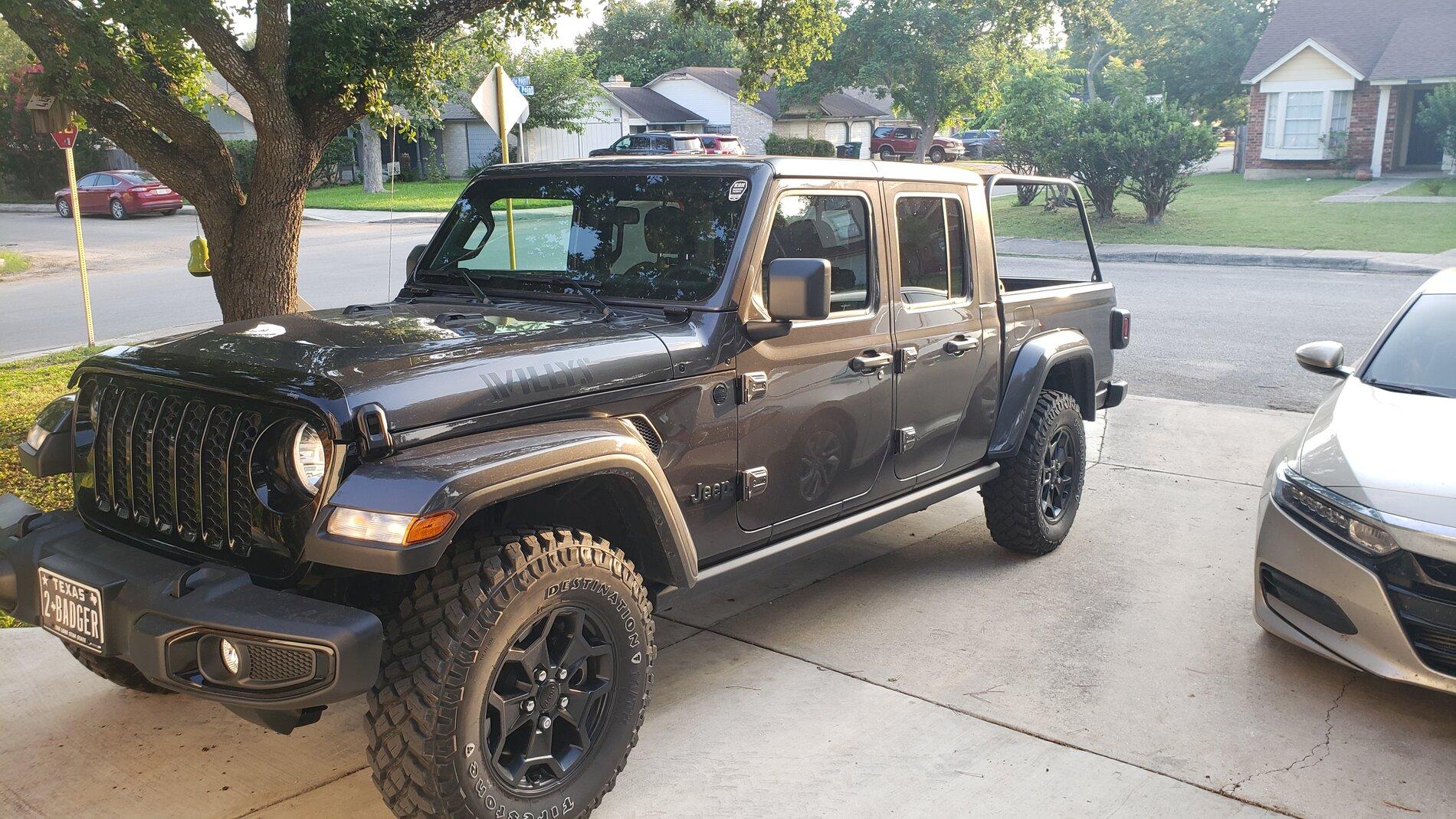 Jeep Gladiator Our own simple design bed rack 20210621_194152