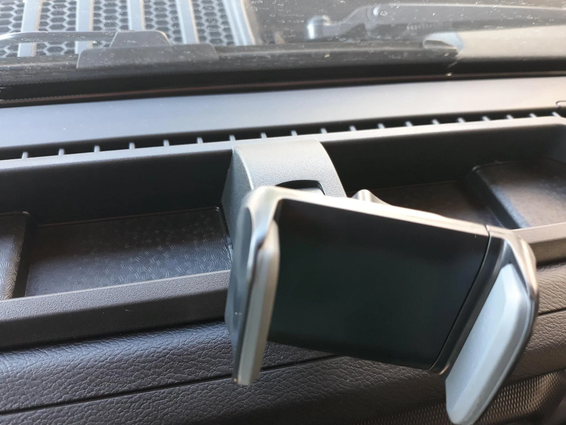 Jeep Gladiator New phone mount 20210620_175606