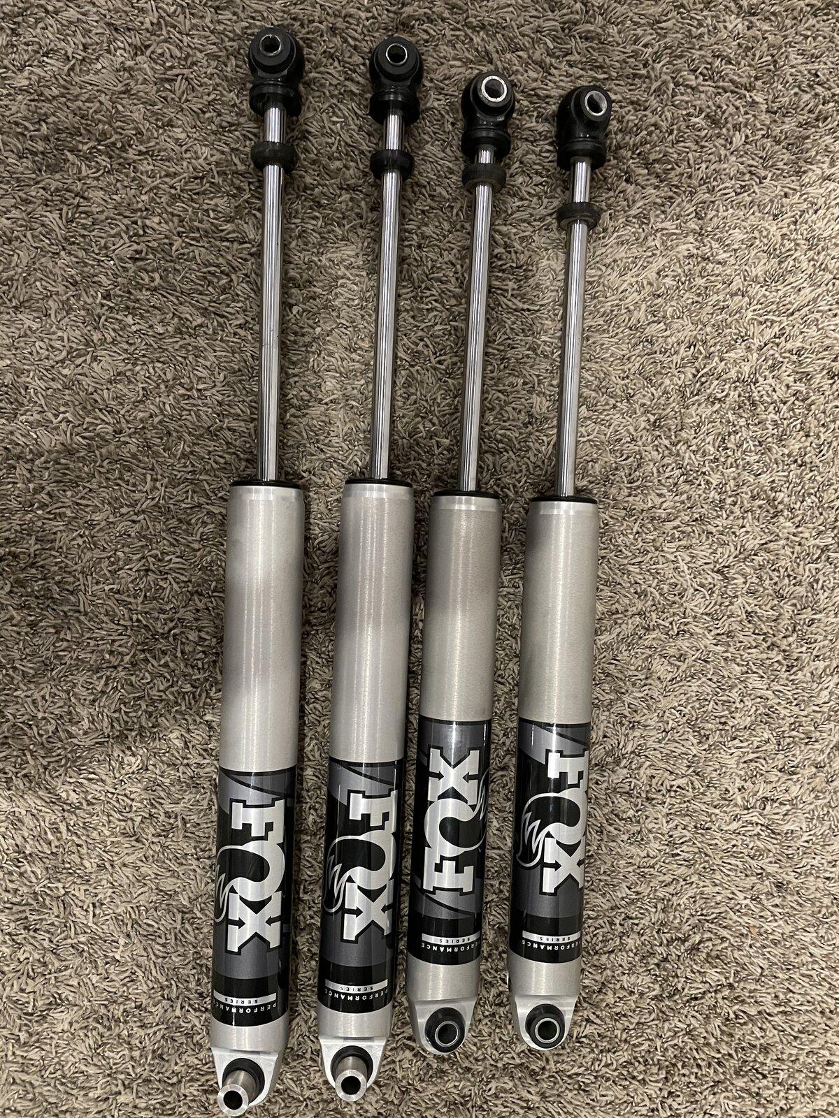 Jeep Gladiator Jeep 2.0 Performance Series shocks 344A289B-7CA6-4CF4-85A4-122641DFA3EA