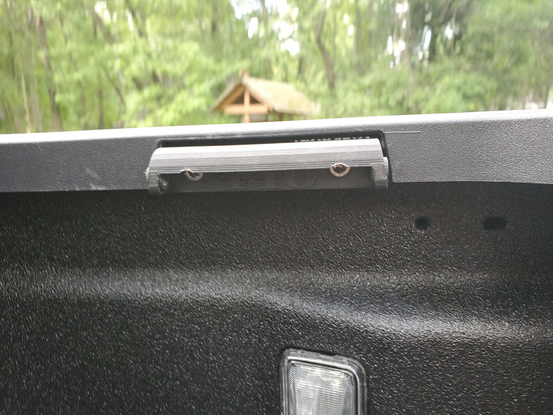 Jeep Gladiator Universal bed cover brackets 20210622_073739