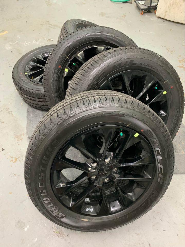 Jeep Gladiator DEAL on 20x8 Black Jeep Wheels perfect for 35 or 37's F867B5F4-2BCE-461C-8D9B-A217933B5BE8
