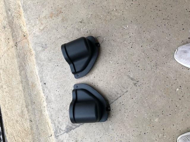 Jeep Gladiator misc stuff for sale cup holders