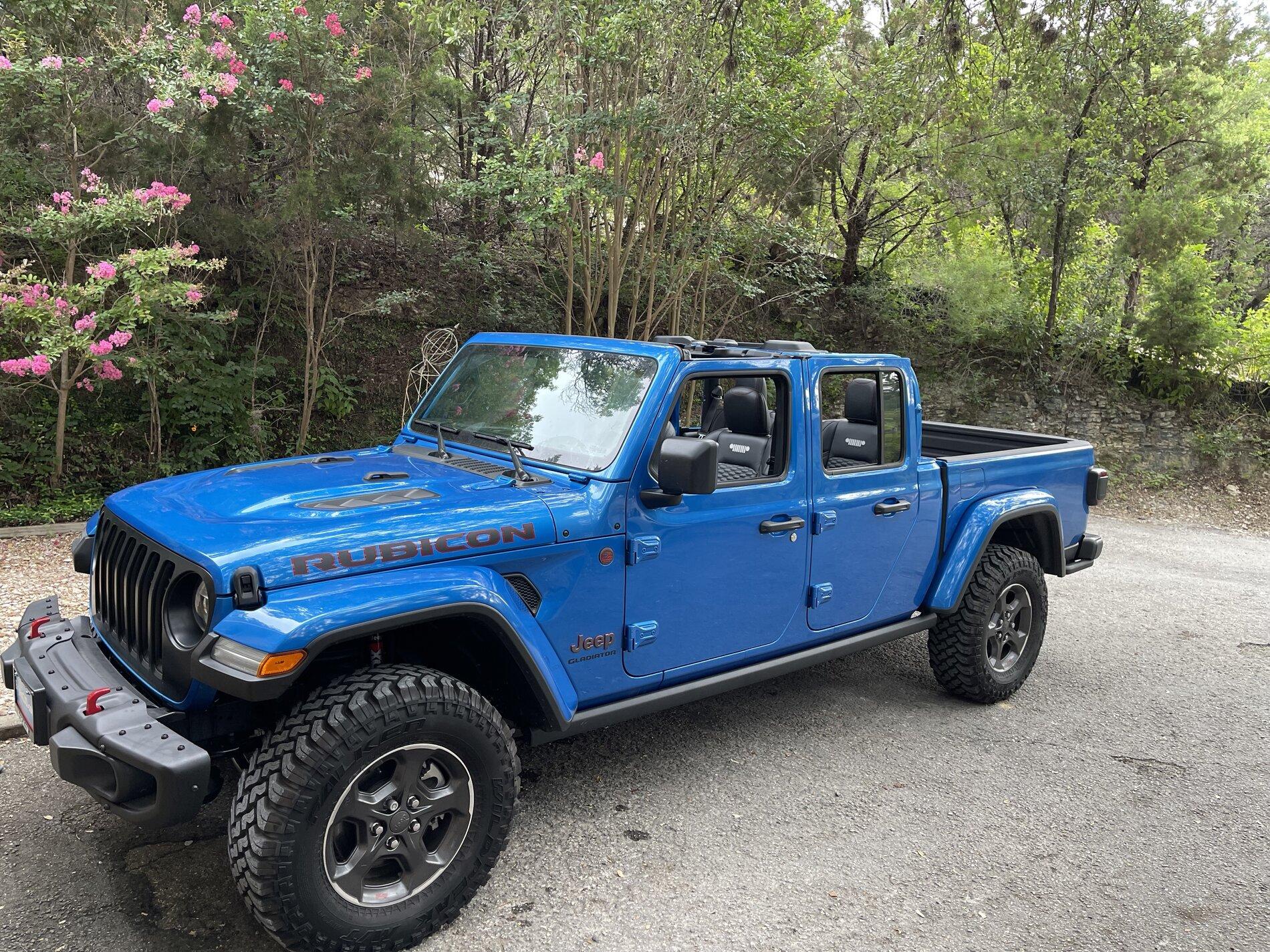 Jeep Gladiator HYDRO BLUE PEARL Gladiator JT Club N%uYUi2OSRK8d75tfMBn+A