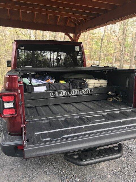 Jeep Gladiator Snazzberry Gladiator JT club 64090527620__A21119D7-48E9-4831-910B-9A65B359CDC0