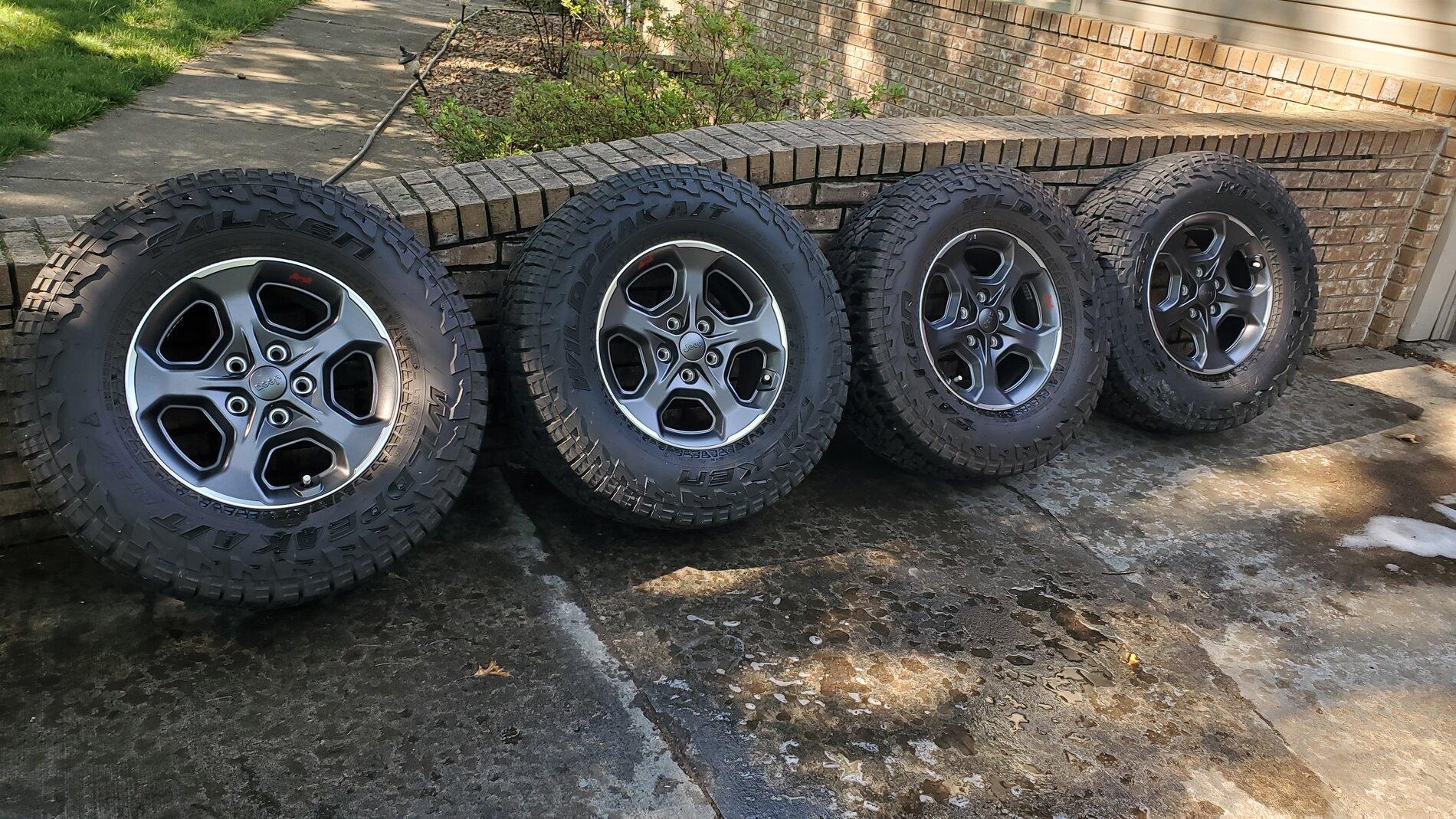 Jeep Gladiator 2020 Rubicon Take Offs, Set of four (4) - 17" Granite Crystal Wheels with Falken AT 33s (LT285/70R17) 20210619_164027