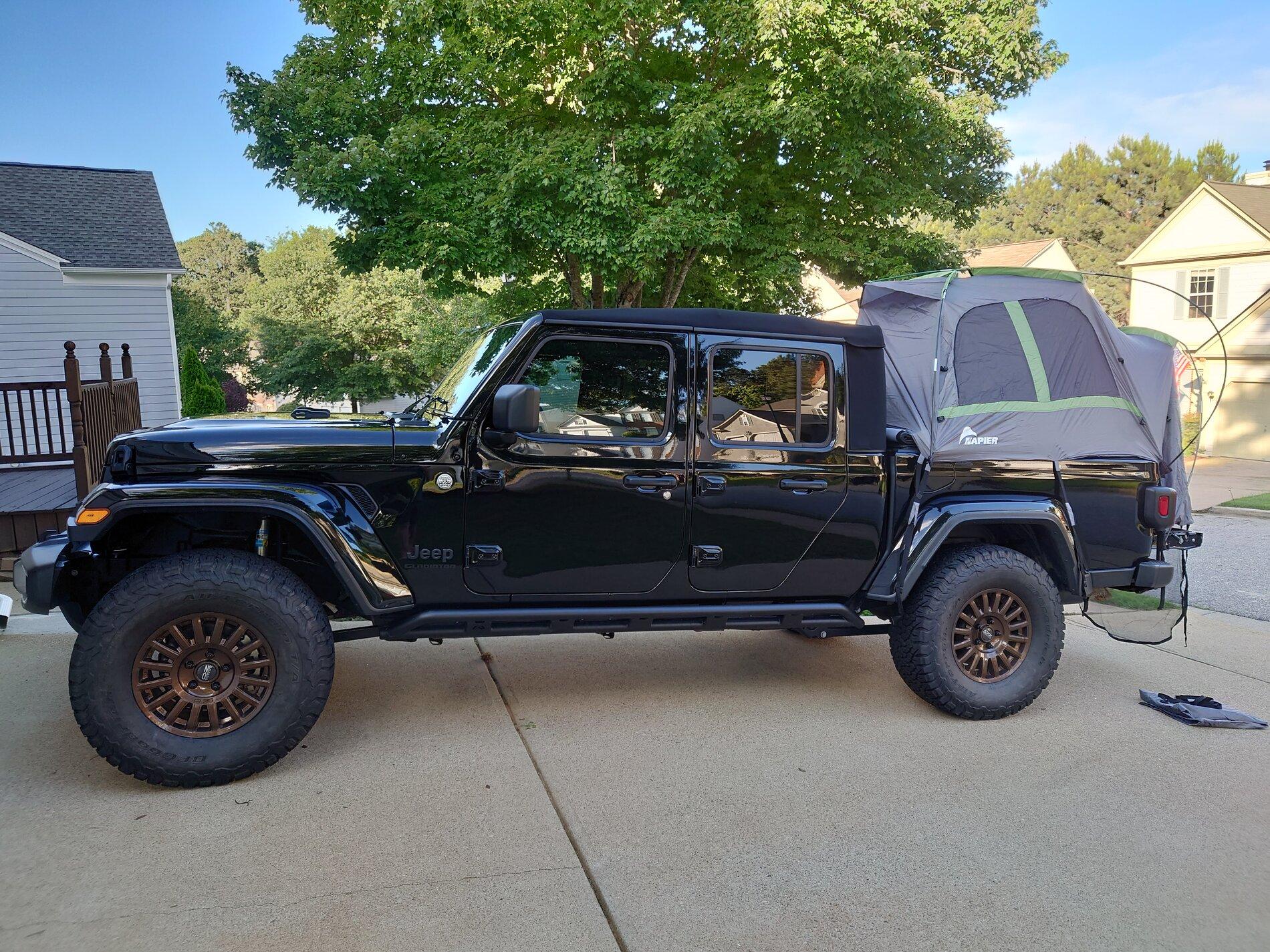 Jeep Gladiator Aonarch's 2021 Sport S Max Tow DSC_0629.JPG
