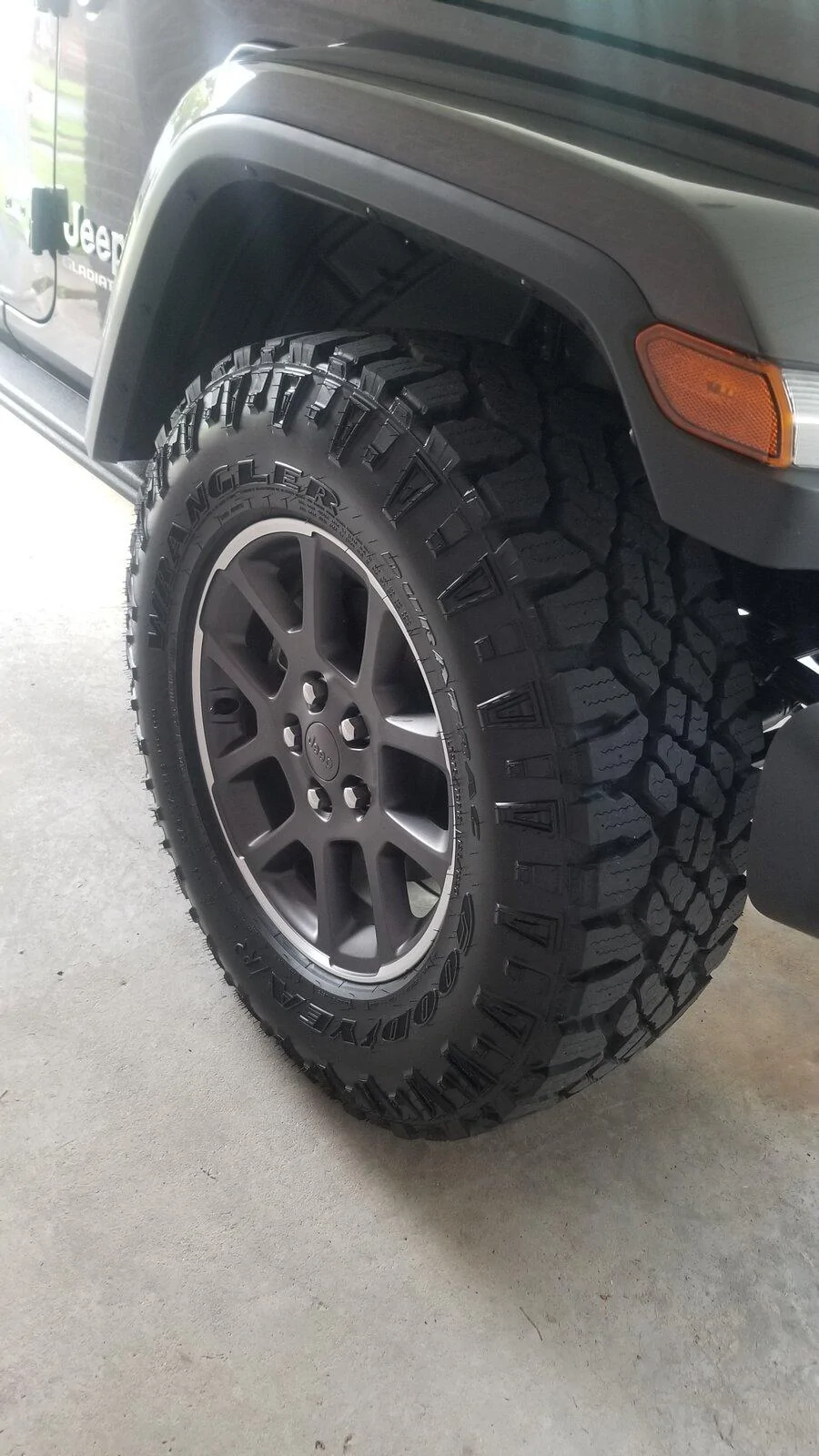 Jeep Gladiator Largest tire on stock Overland without lift? 20210612_192603