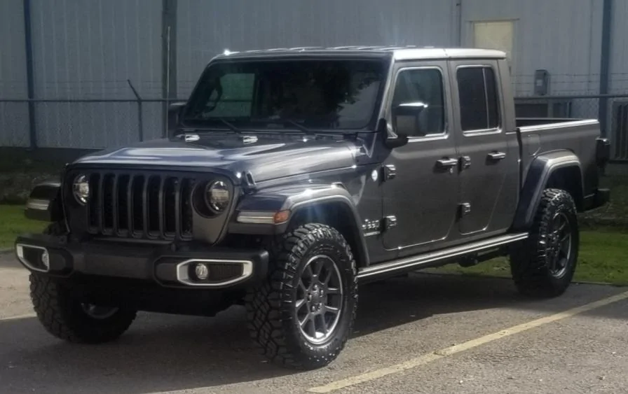 Jeep Gladiator Largest tire on stock Overland without lift? 20210616_225421