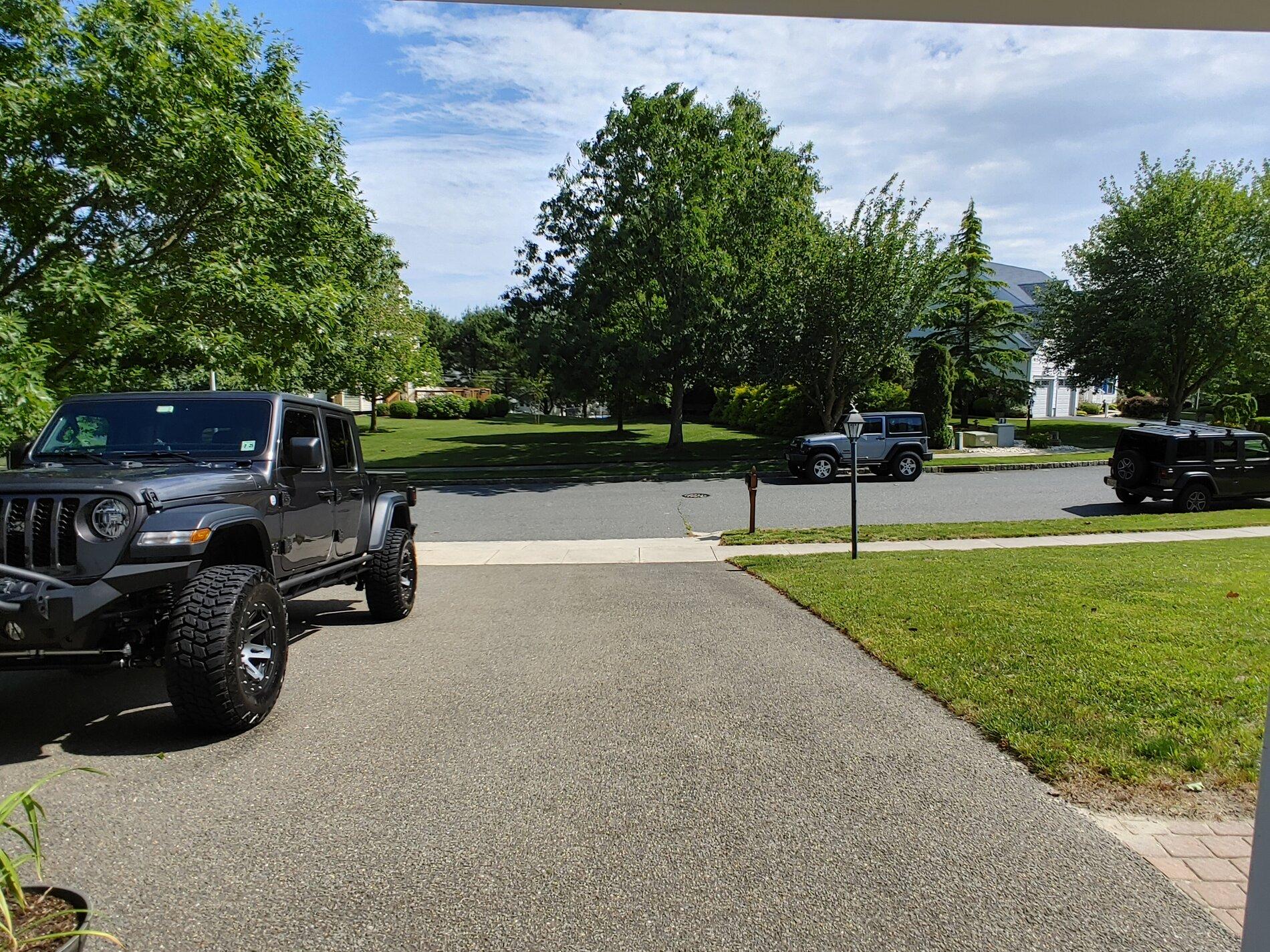 Jeep Gladiator Jeeps Parking Next To Jeeps 0610211539_HDR