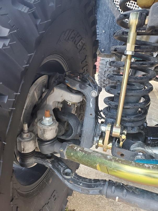 Jeep Gladiator 20' Overland - 6.5" + 43's JT8