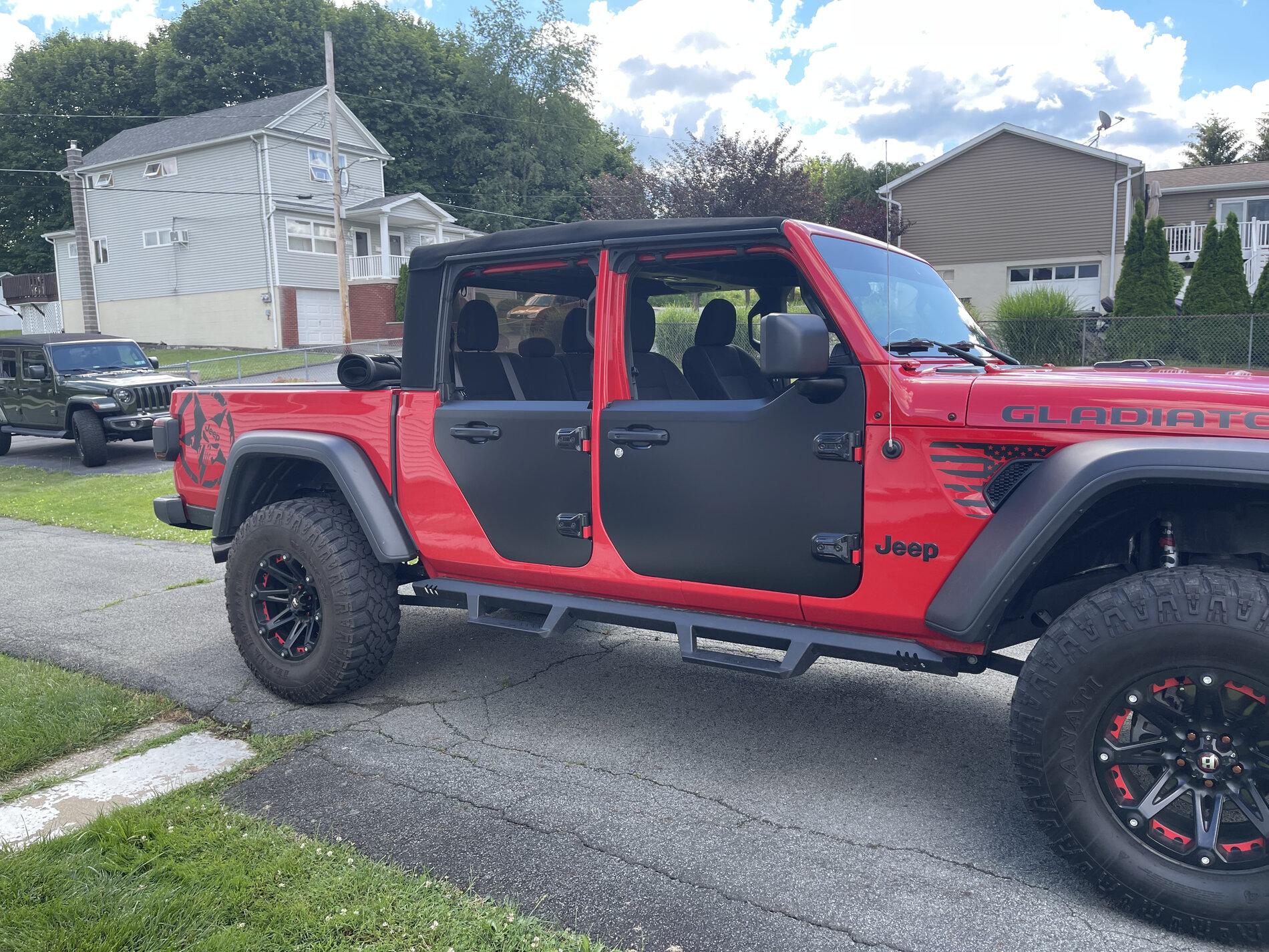 Jeep Gladiator Factory Half Doors Install Video for Jeep Gladiator 03123BBA-8DAF-46E9-B6D4-C863ED6168A3