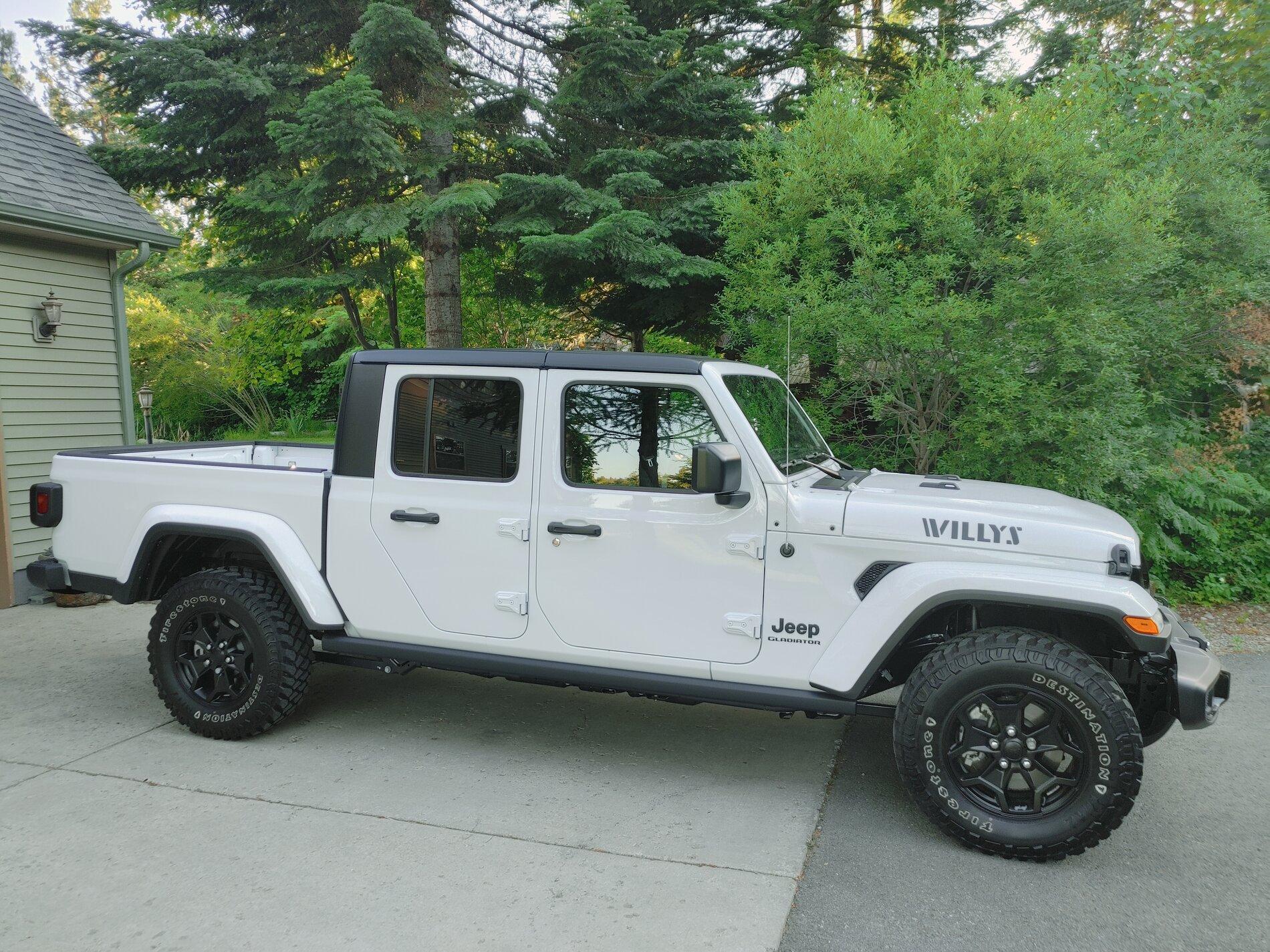 Jeep Gladiator New owner, new member 0623211917_HDR