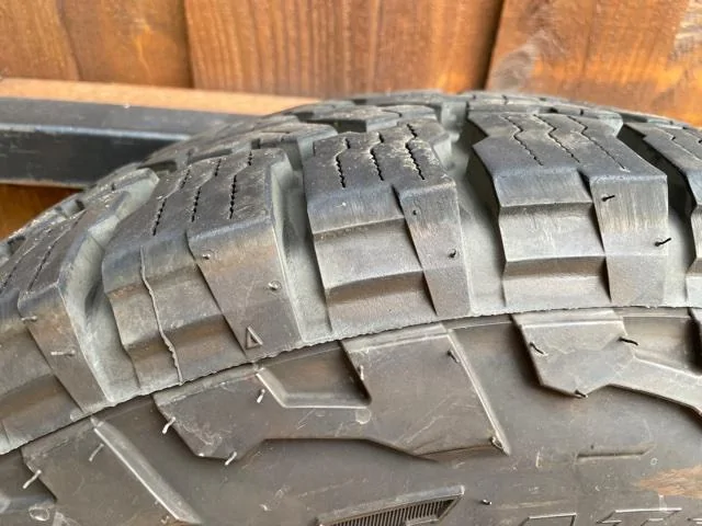 Jeep Gladiator WTS Jeep Gladiator Take Offs - OEM set of 5 wheels and tires Jeep Tire 4