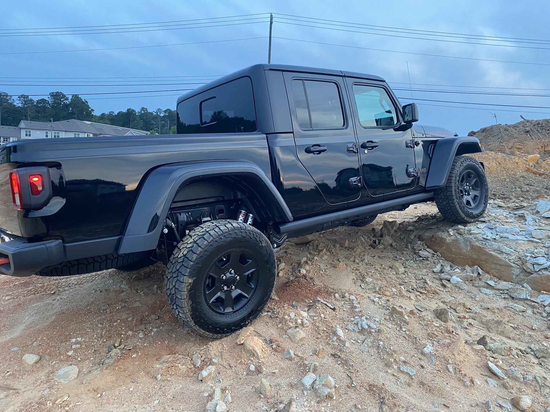 Jeep Gladiator Color choice for Mojave B661BD6D-A374-48F4-982C-B19EFD3CFCF4