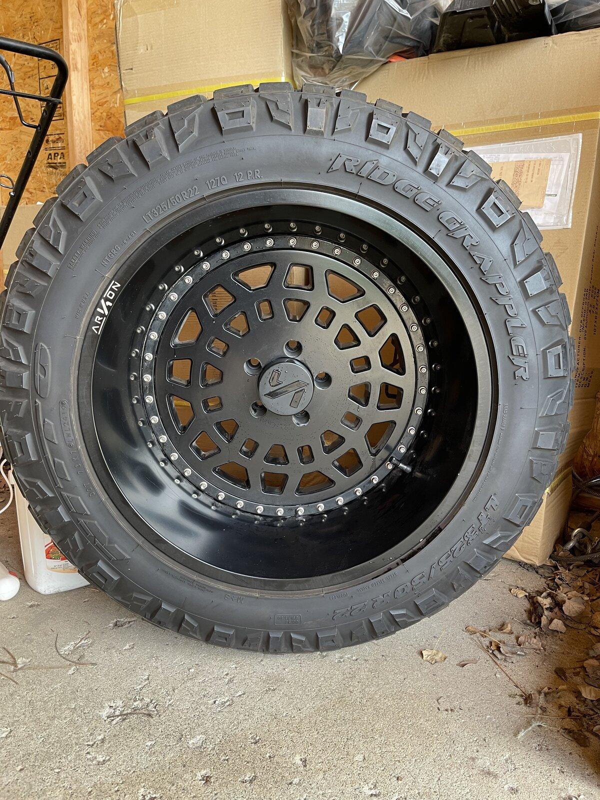 Jeep Gladiator Arkon Triumph 22x12 with tires DD2251D3-B03D-40A6-9BB9-D6545848CC21