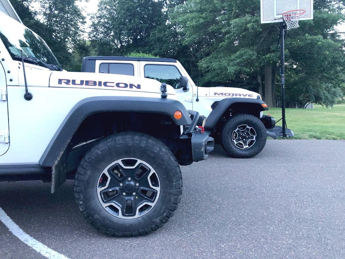 Jeep Gladiator BRIGHT WHITE Gladiator JT Club Mo & Rubi 1