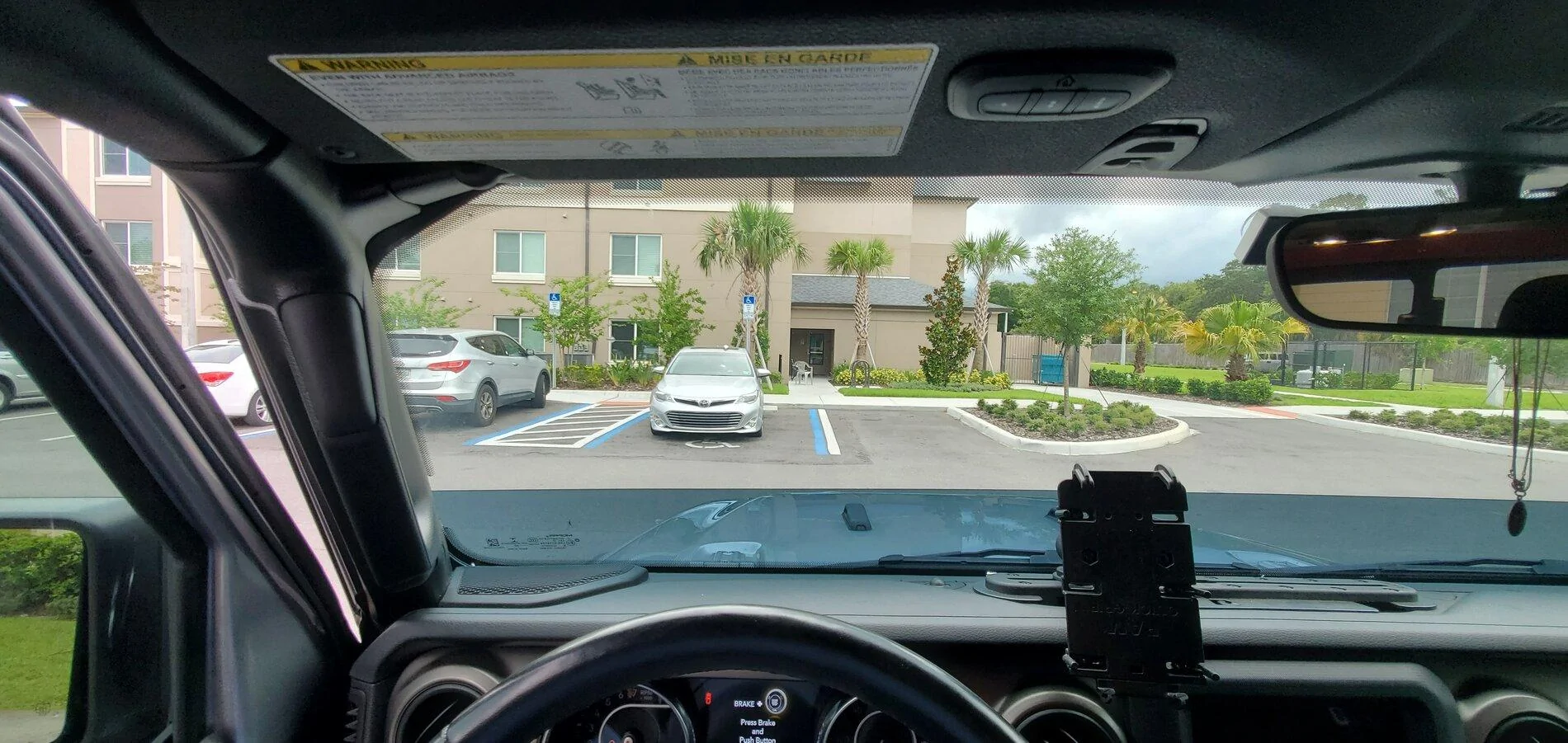 Jeep Gladiator Recommendation (especially Mojave owners) to deal with annoying hood glare 20210625_153603