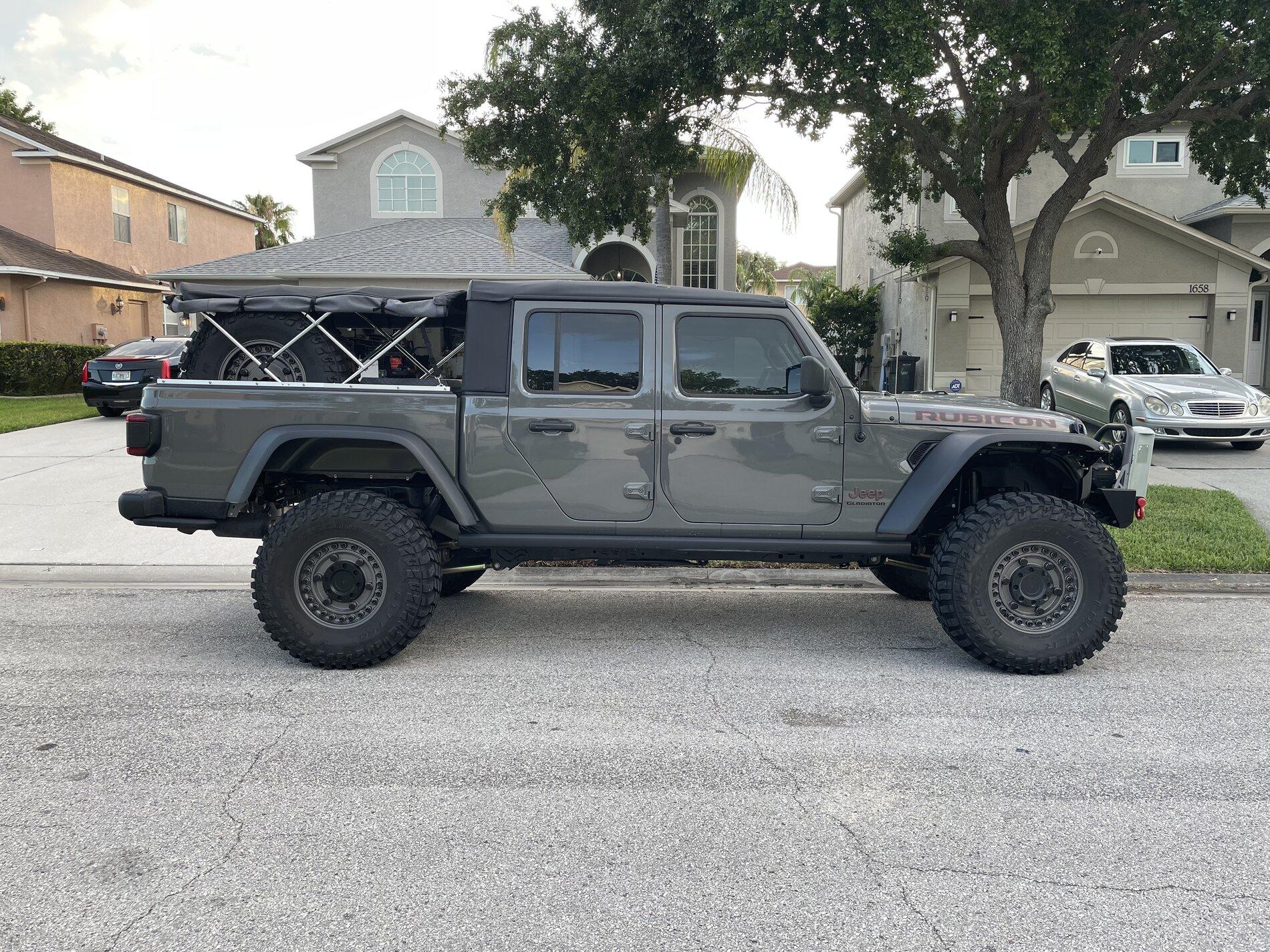 Jeep Gladiator Eco Diesel lift 47CDE892-66B5-481A-84A2-8A1B4DA73816
