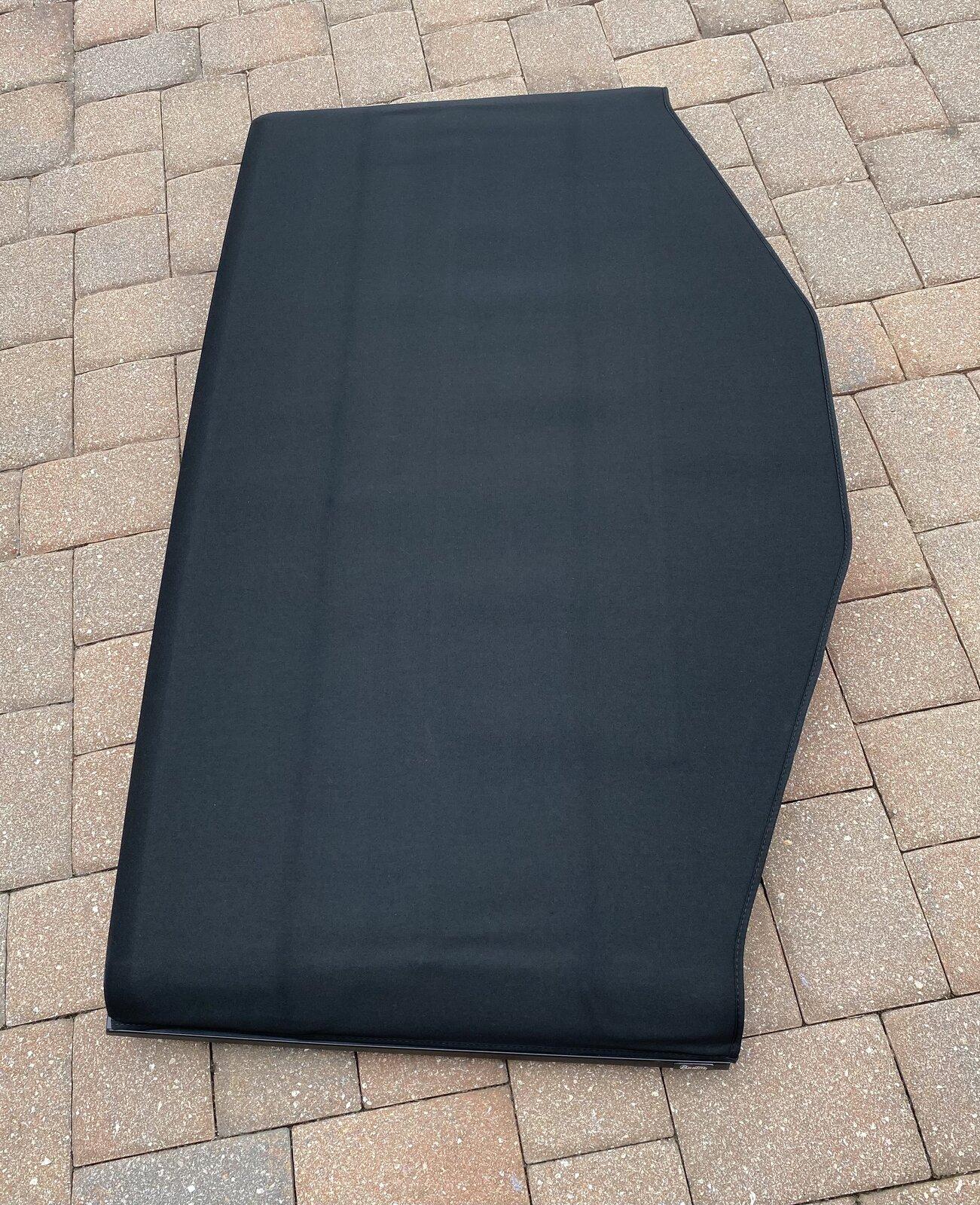 Jeep Gladiator Sunrider Top Black Twill Like New! C1305539-FD60-48A7-829A-ACD55E76B7E0