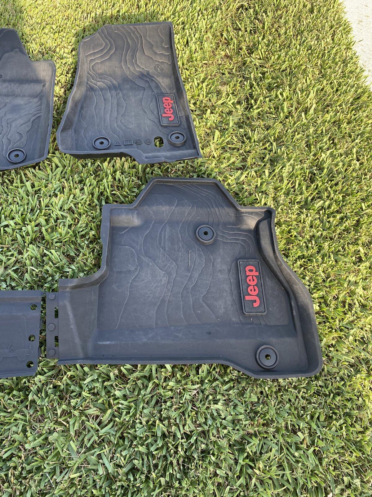 Jeep Gladiator Mopar All Weather Mats, like new 66D701D7-1ACB-43C3-A794-DCFD899B6335