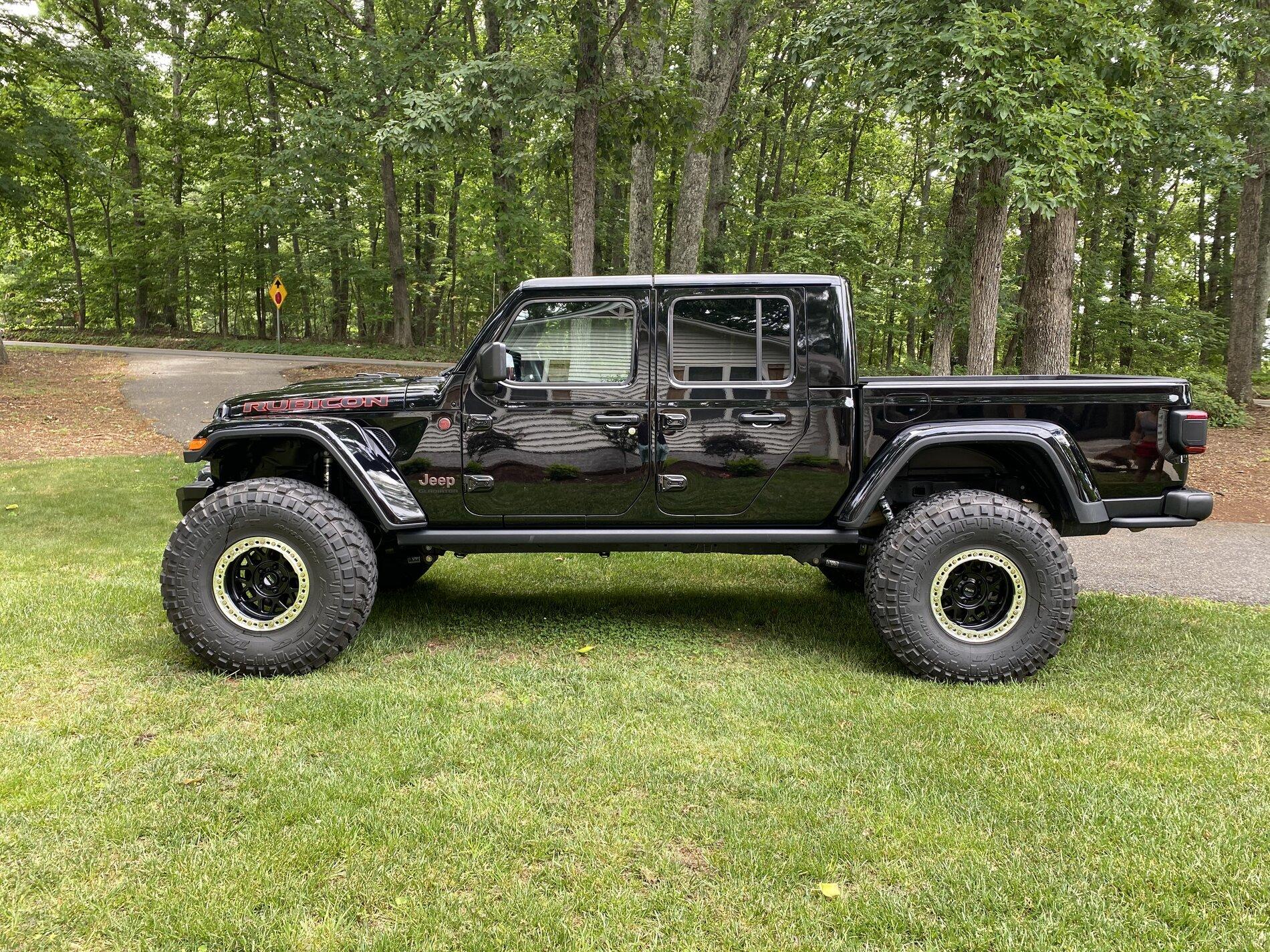 Jeep Gladiator 2020 Jeep Gladiator Rubicon on 40’s - 70k obo 40E24B38-0180-44F3-B2EB-ACF1D31DD65E