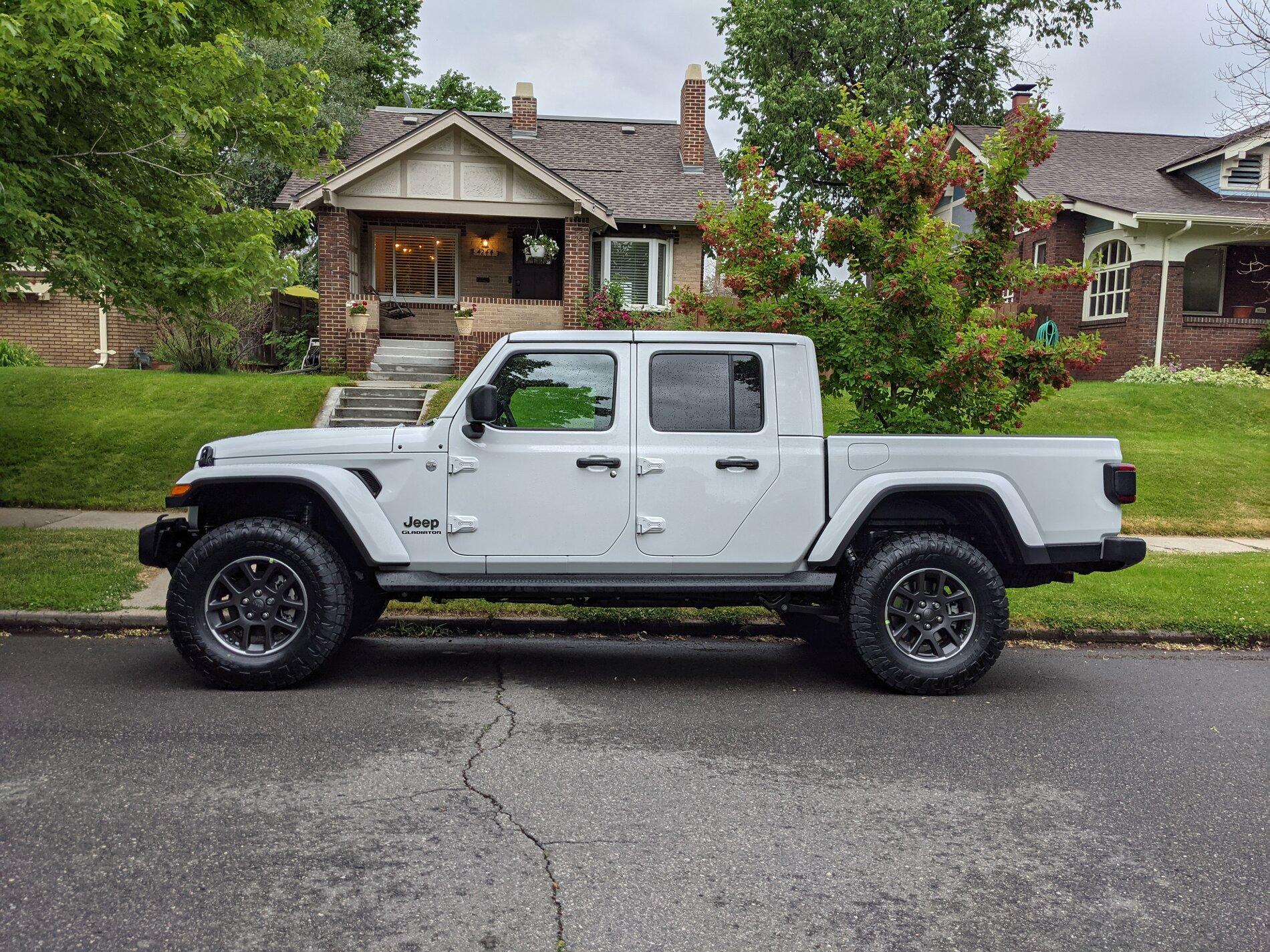 Jeep Gladiator Gladiators on Mopar 2" Lift Kit PXL_20210625_234105948