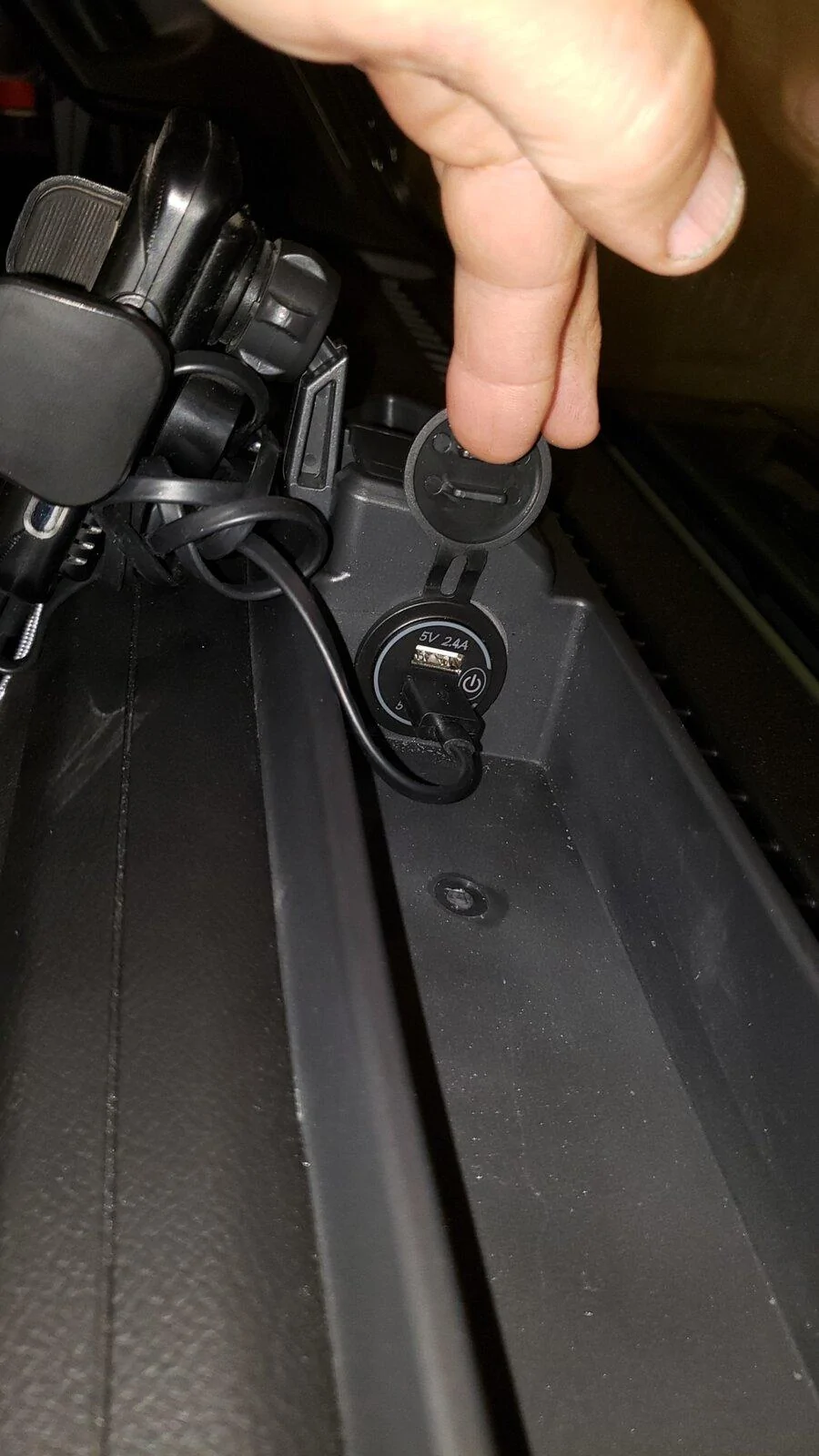 Jeep Gladiator Phone Solutions 20210626_120451