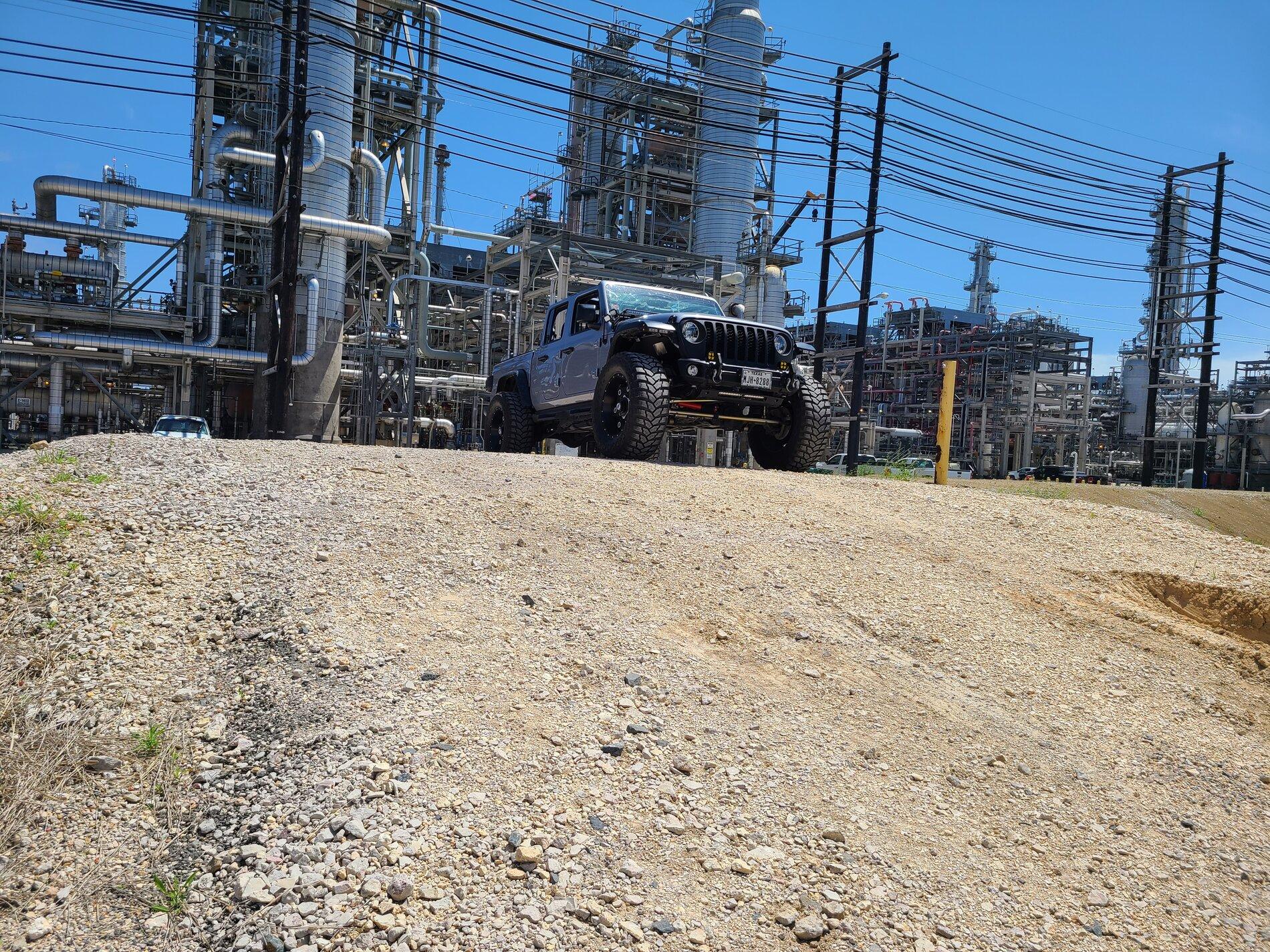 Jeep Gladiator Hydro assist really necessary? 20210412_135700