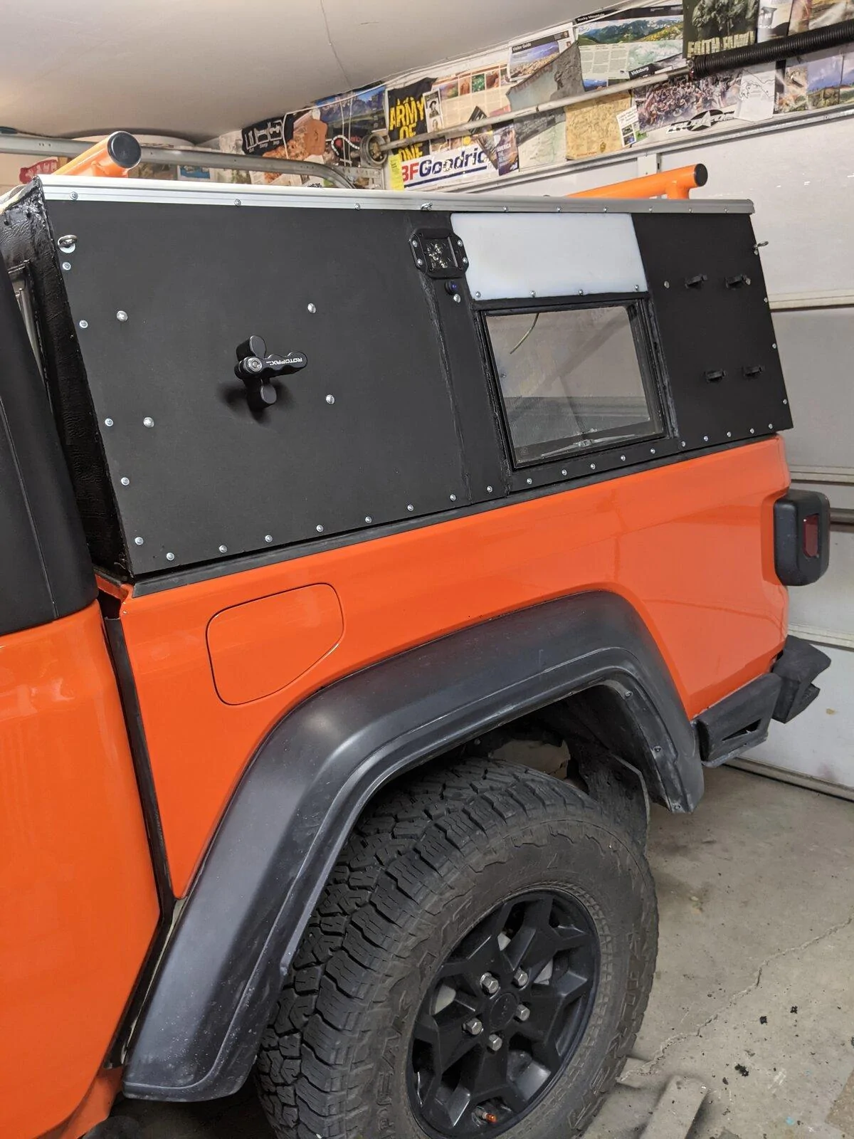 Jeep Gladiator Operation  "Cheap topper": Warning... this is in process... PXL_20210626_183256864