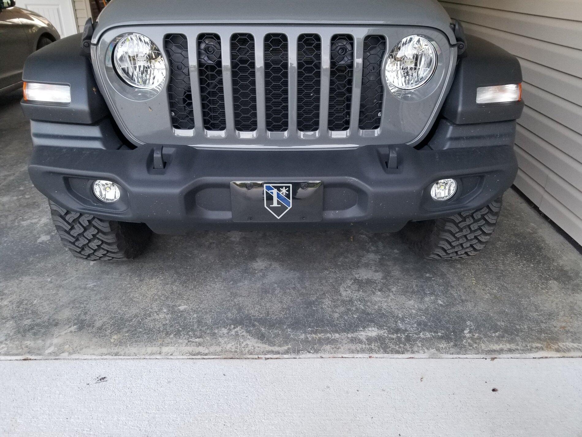Jeep Gladiator Front bumper change? 20210428_194314