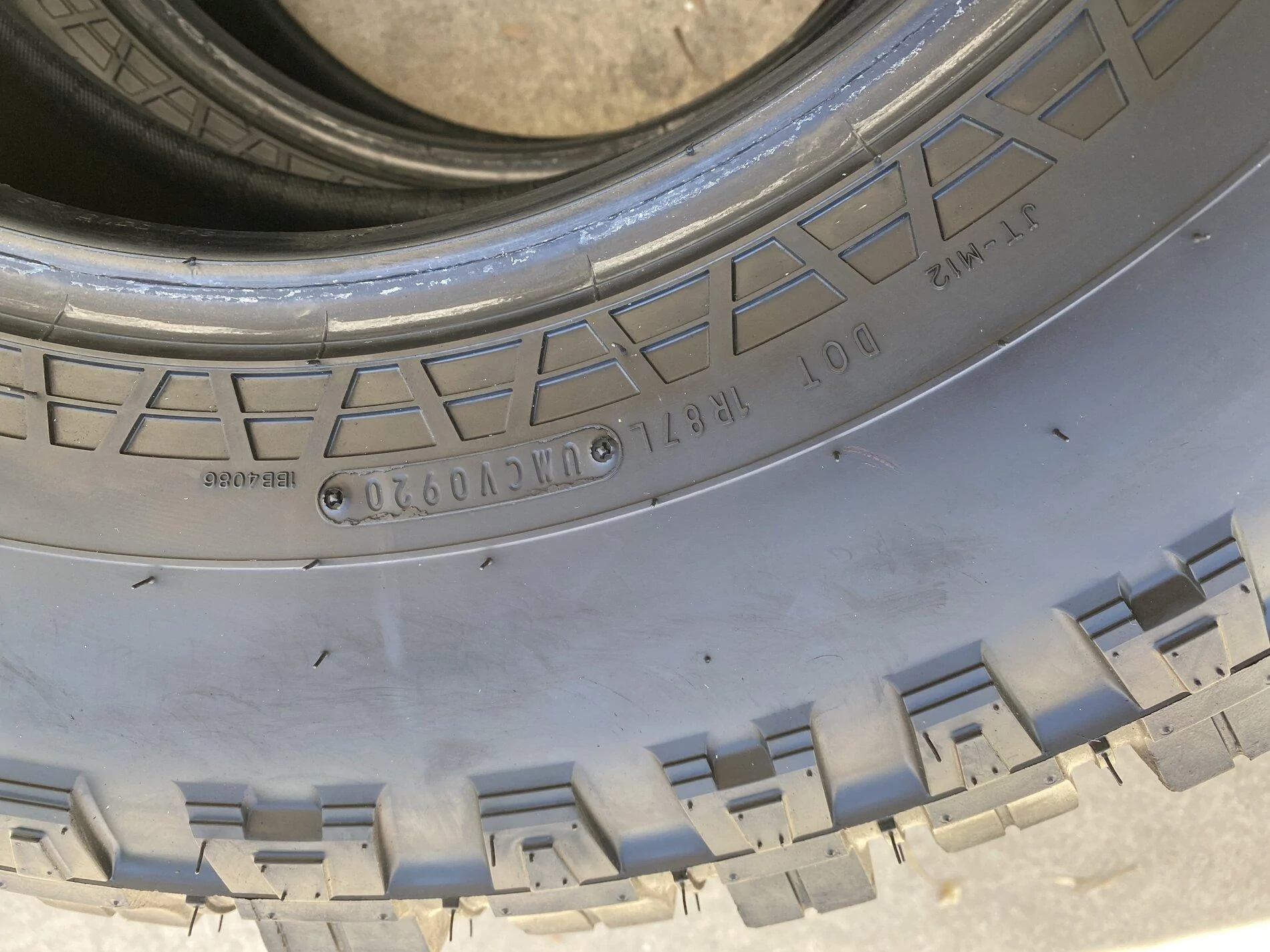 Jeep Gladiator Falken wildpeak MT’s, 285/70r17 2503974E-9A5E-49C2-86EB-83323DA0F799